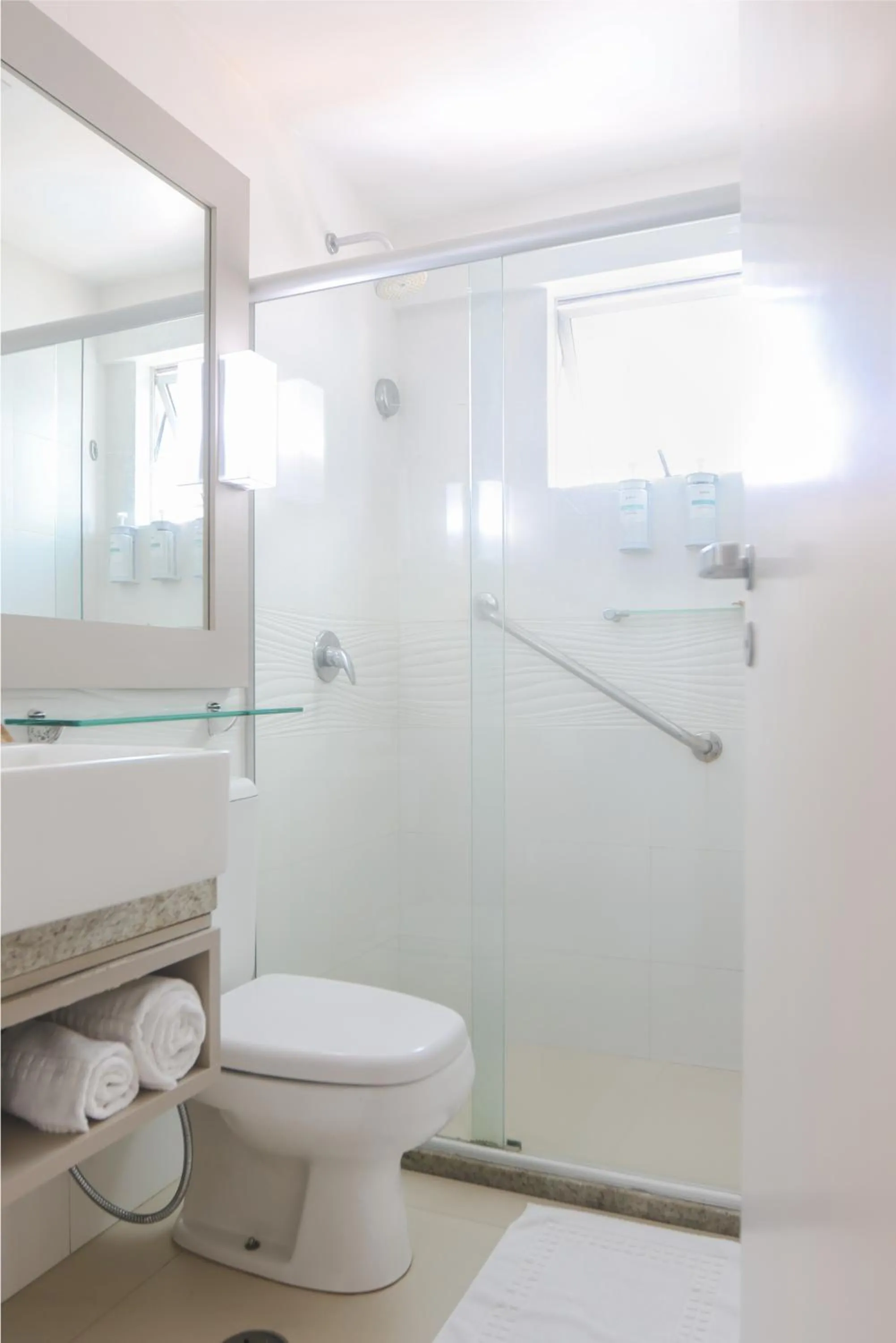 Deluxe Triple Suite with Queen Bed - single occupancy in Radisson Recife