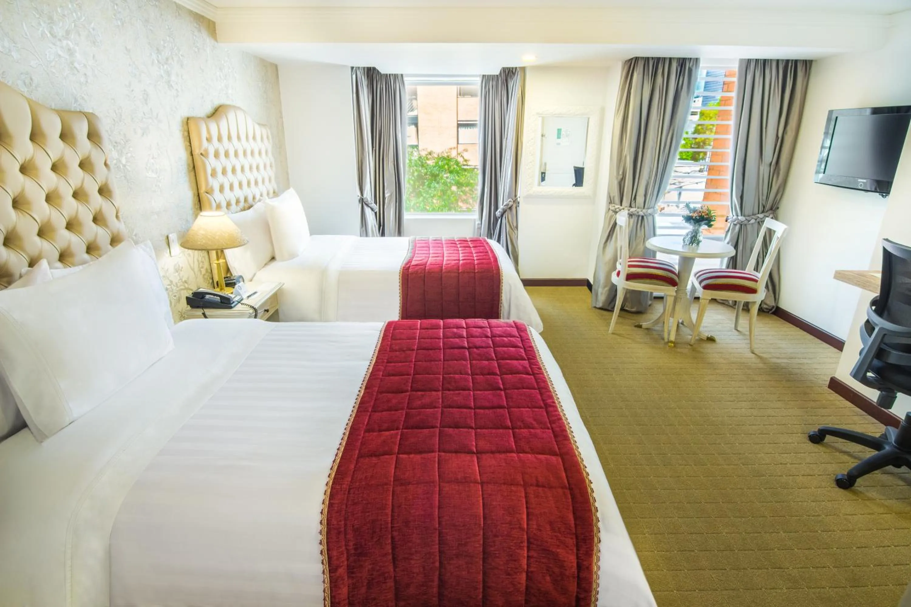 Standard Twin Room in GHL Hotel Hamilton