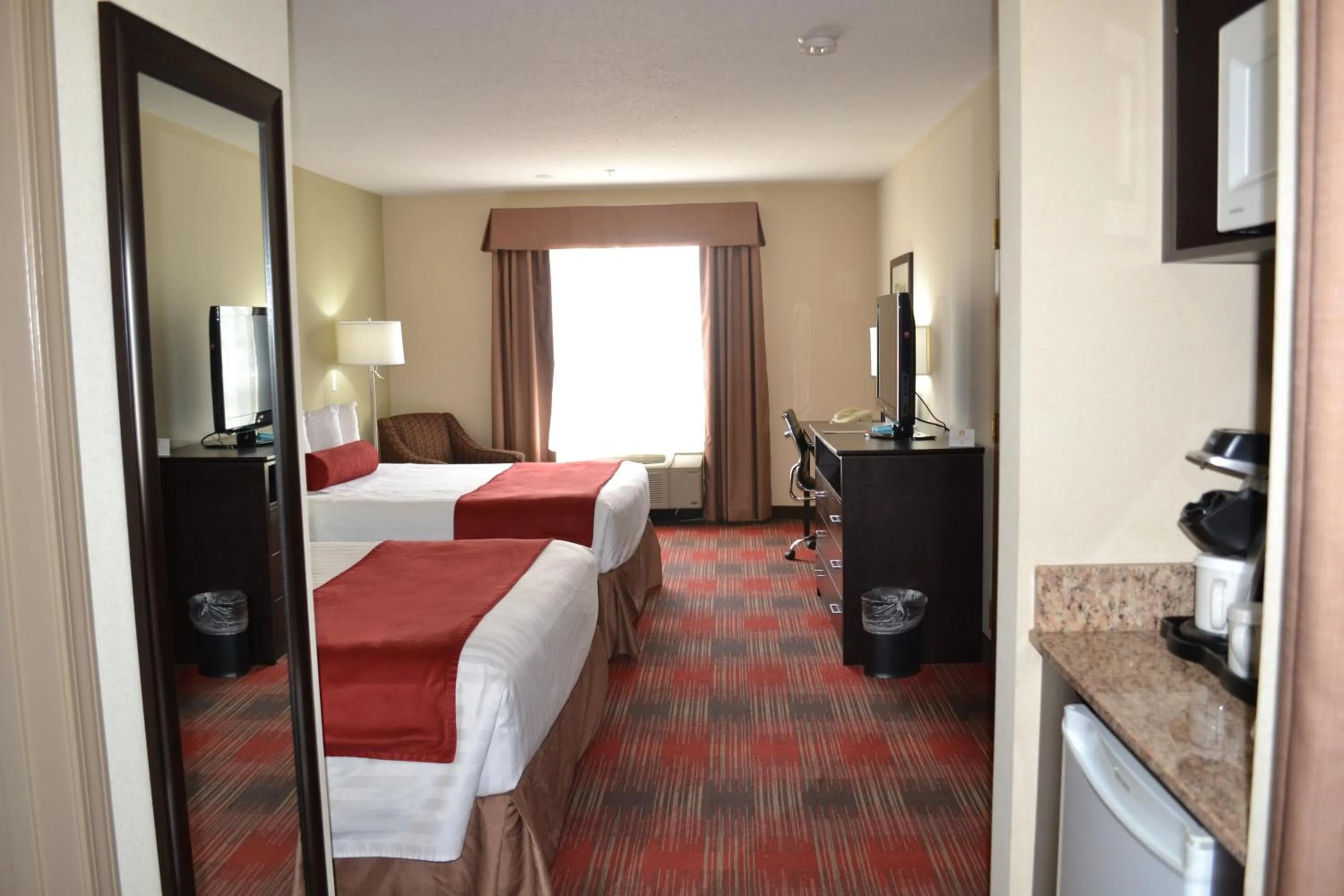 Queen Room with Two Queen Beds in Best Western Plus Red Deer Inn & Suite