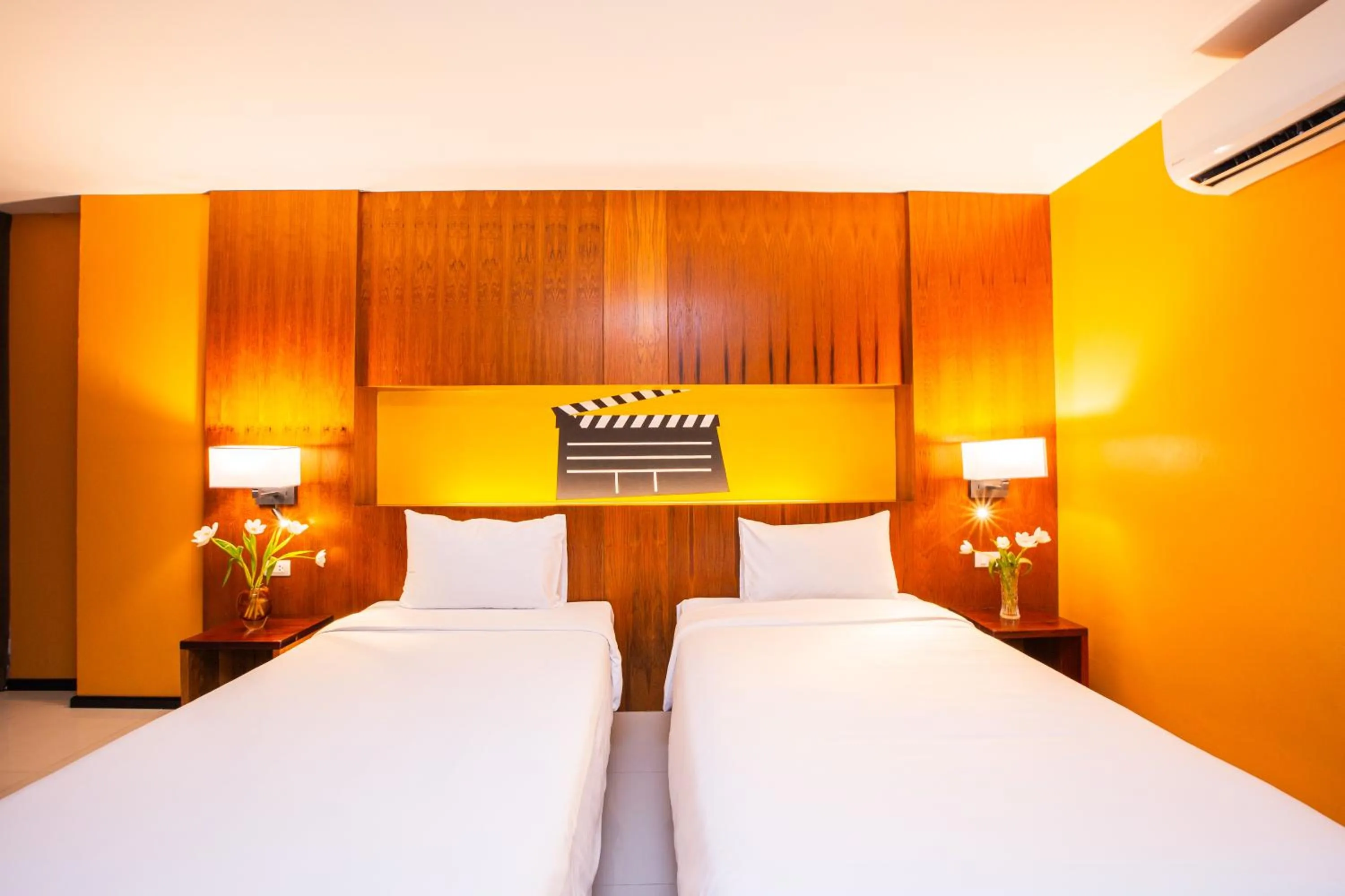 Standard Twin Room in MeStyle Place Hotel