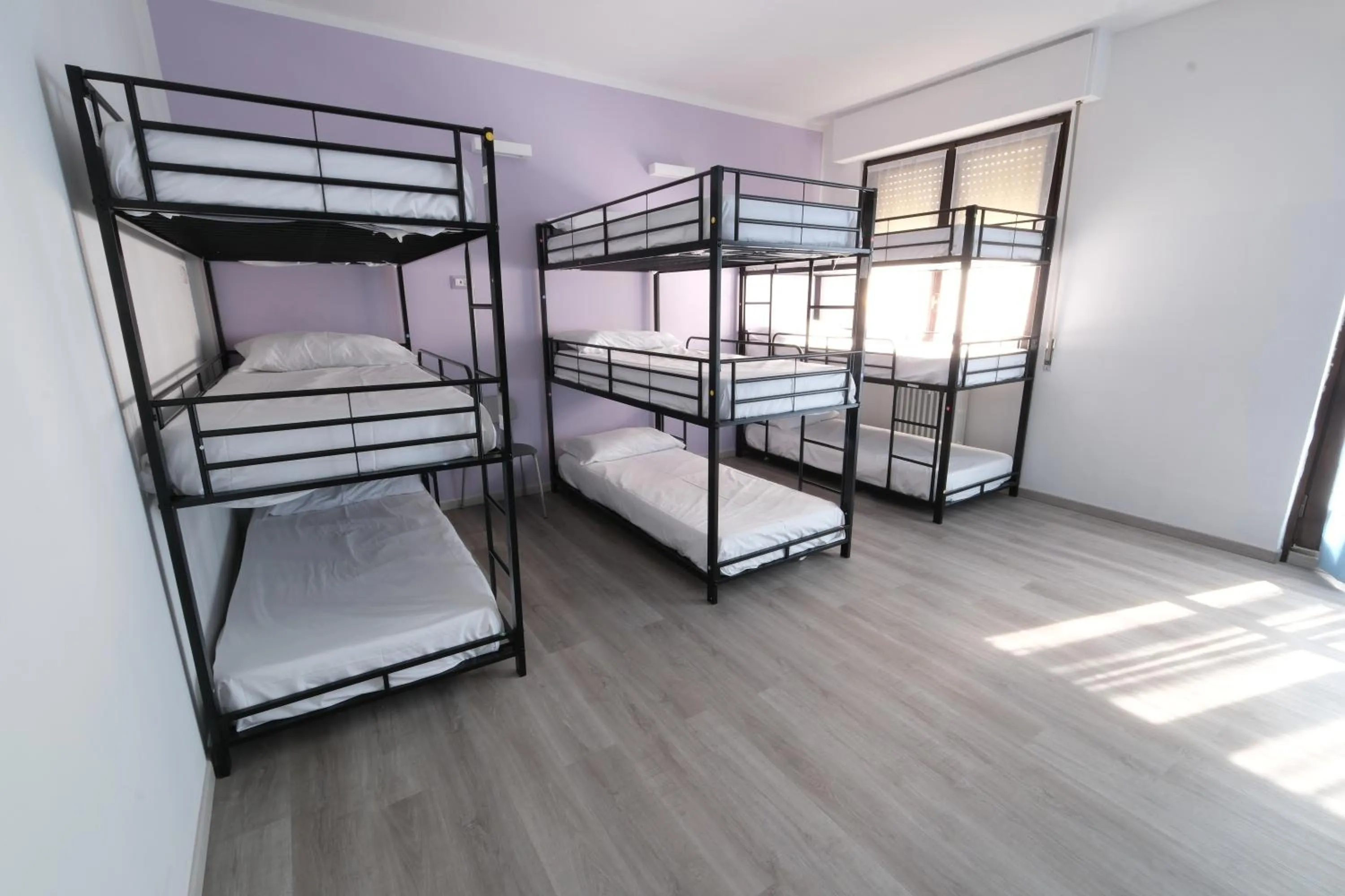 Bed in 10-Bed Mixed Dormitory Room in Hostel 3