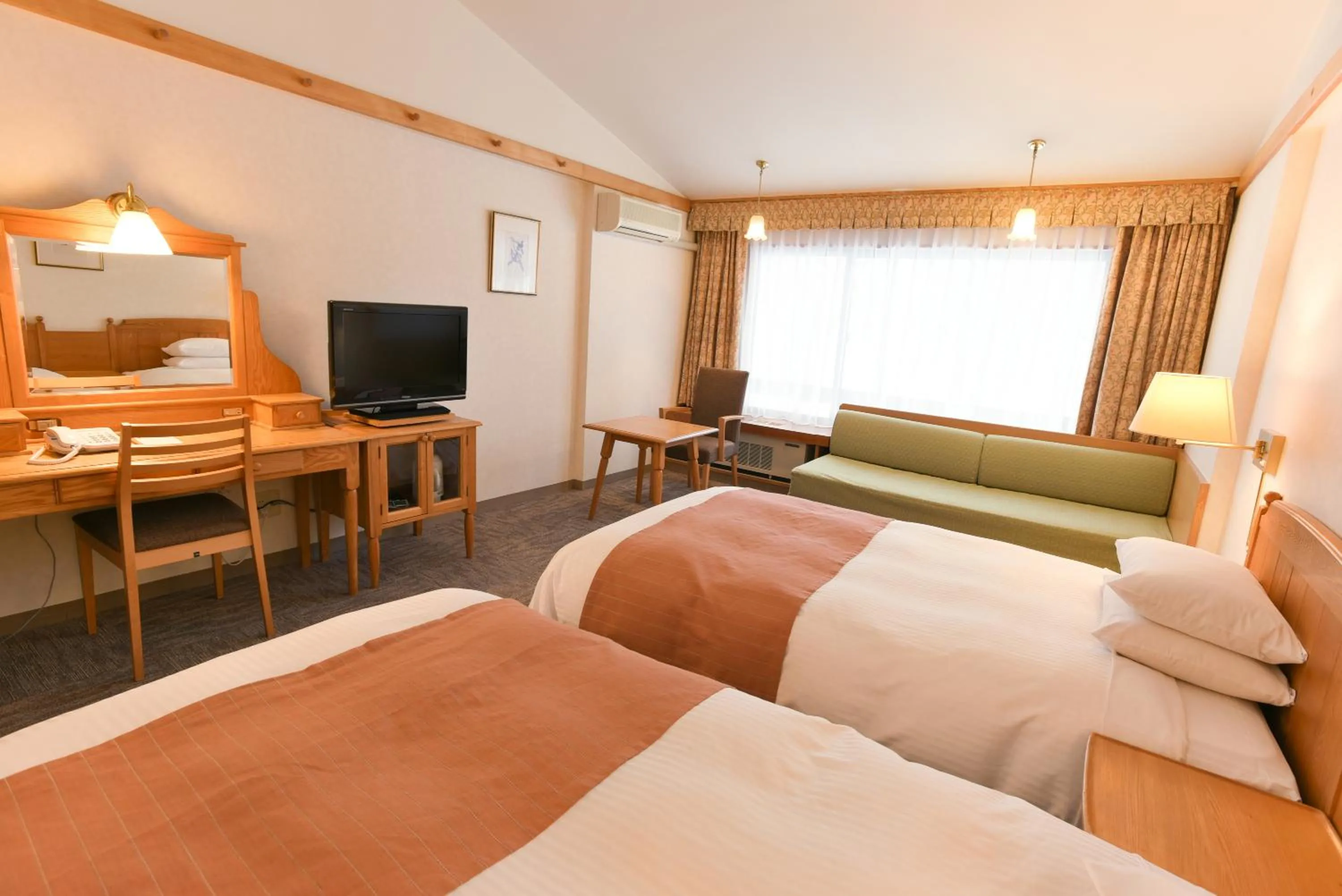 Deluxe Twin Room in Sahoro Resort Hotel