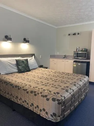 Studio in Harbour View Motel on Ahuriri Beach in Napier NZ with sea view suites