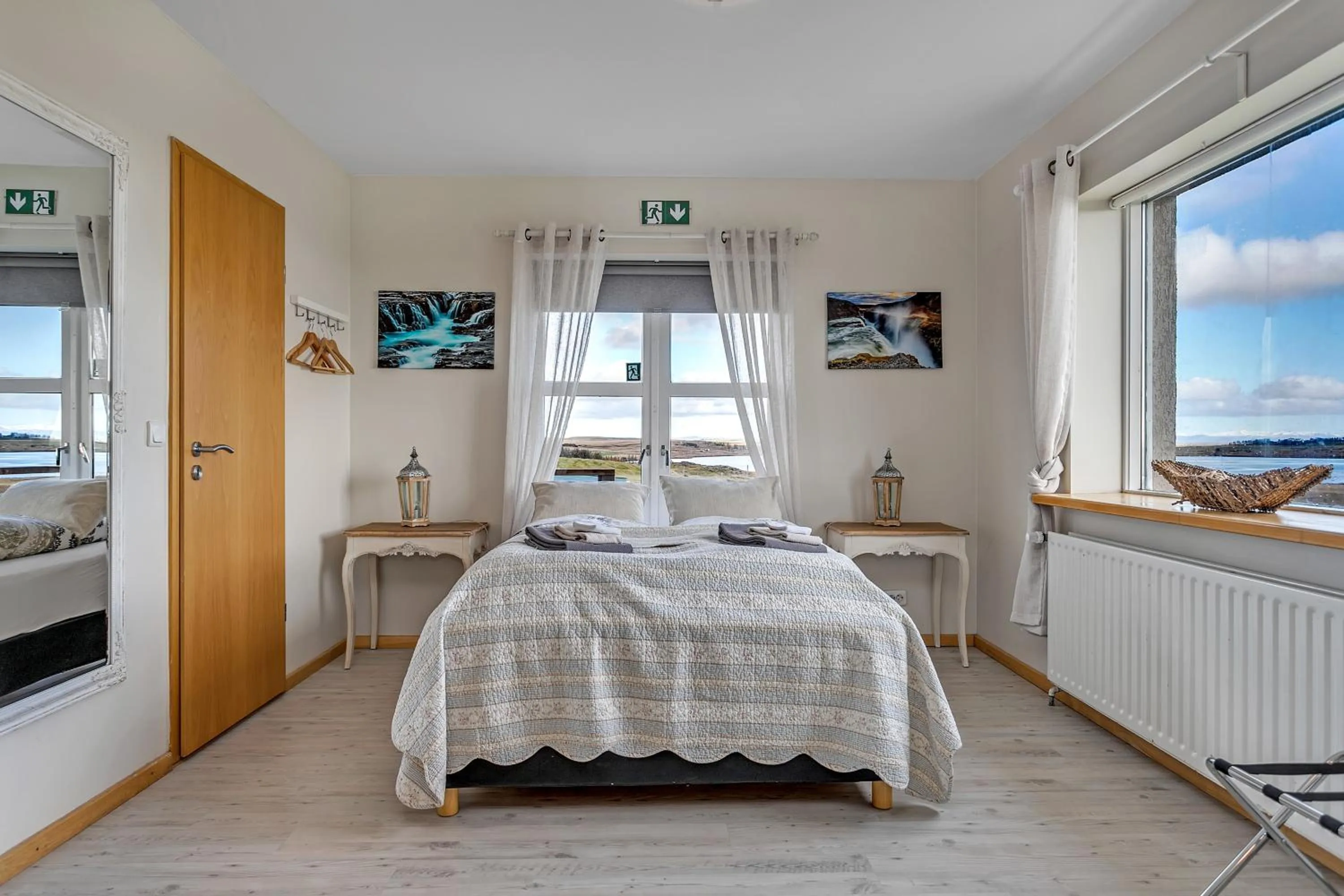 Quadruple Room with Private Bathroom in Guesthouse Vatnsholt