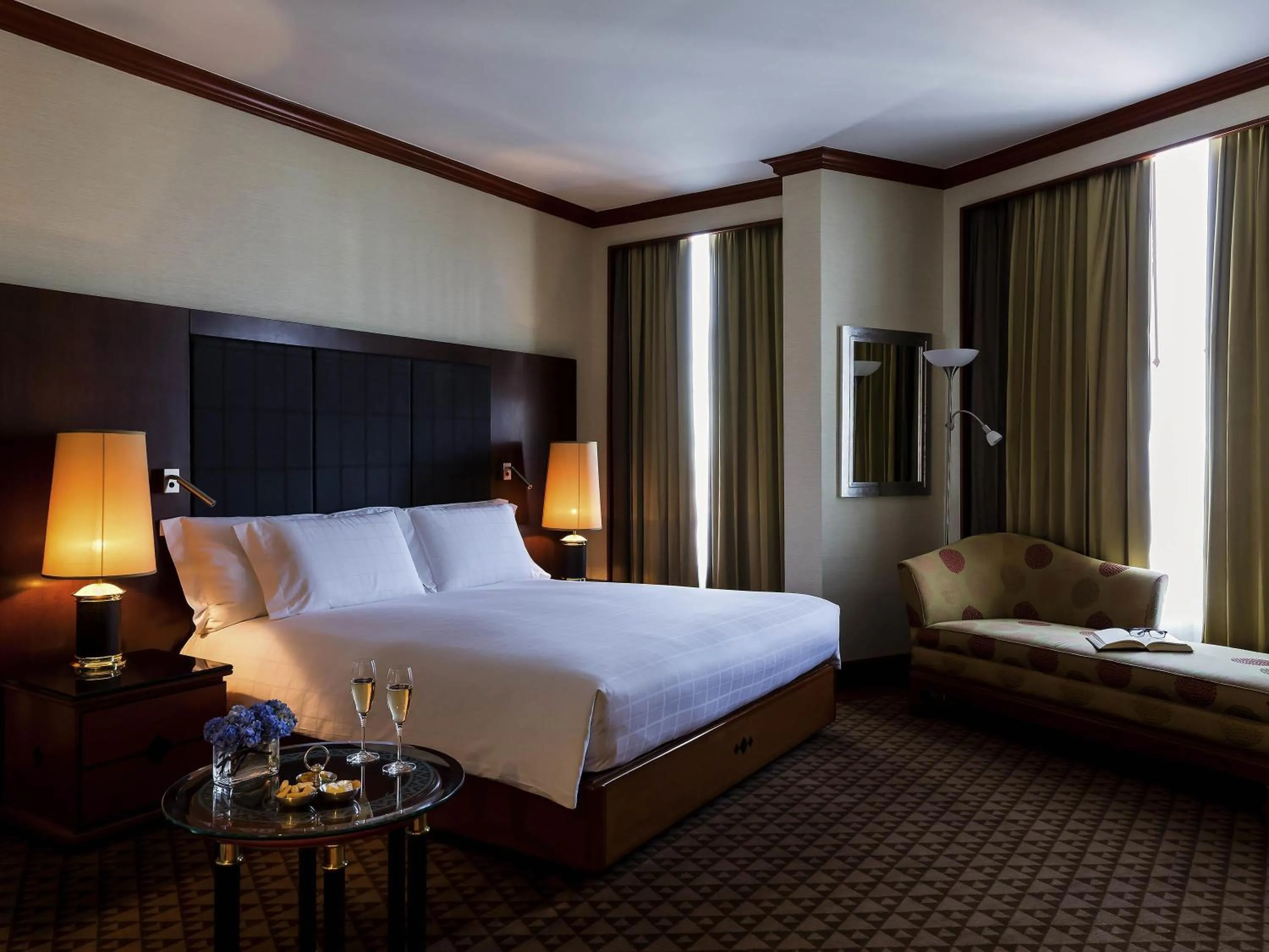 Deluxe King Room in Pullman Khon Kaen Raja Orchid