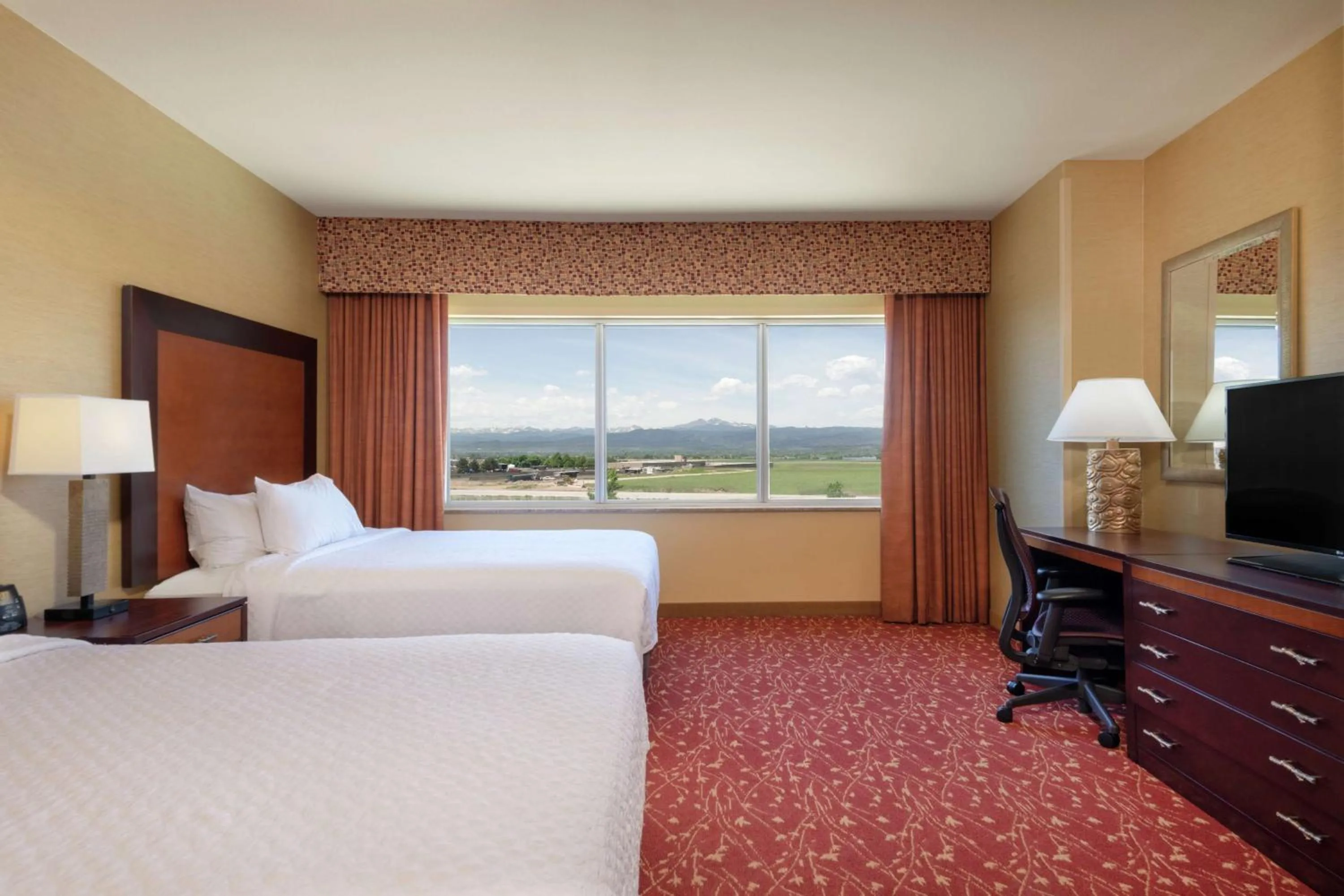 Queen Suite with Two Queen Beds with Mountain View in Embassy Suites Loveland Conference Center