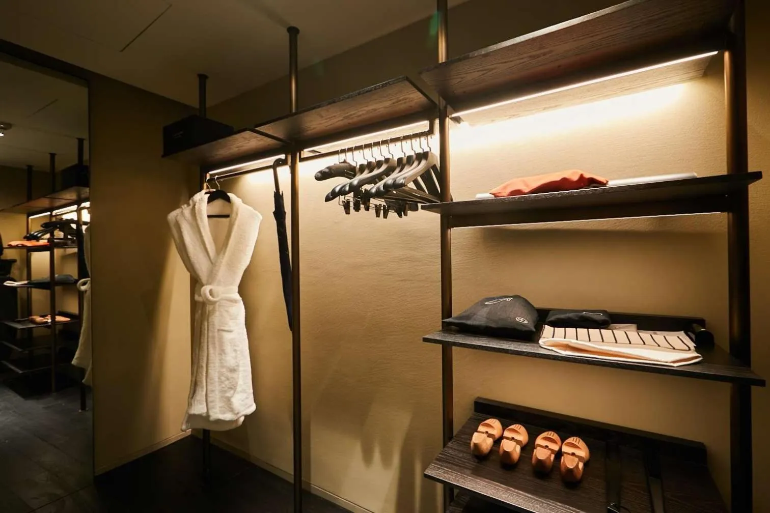 Studio 60 with Terrace in Upper House Shanghai - Former The Middle House