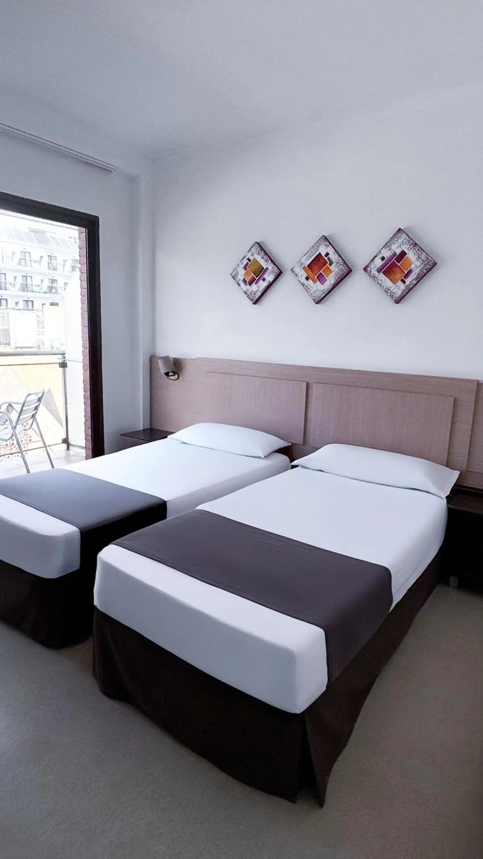  Twin Room in Hotel Primavera Benidorm