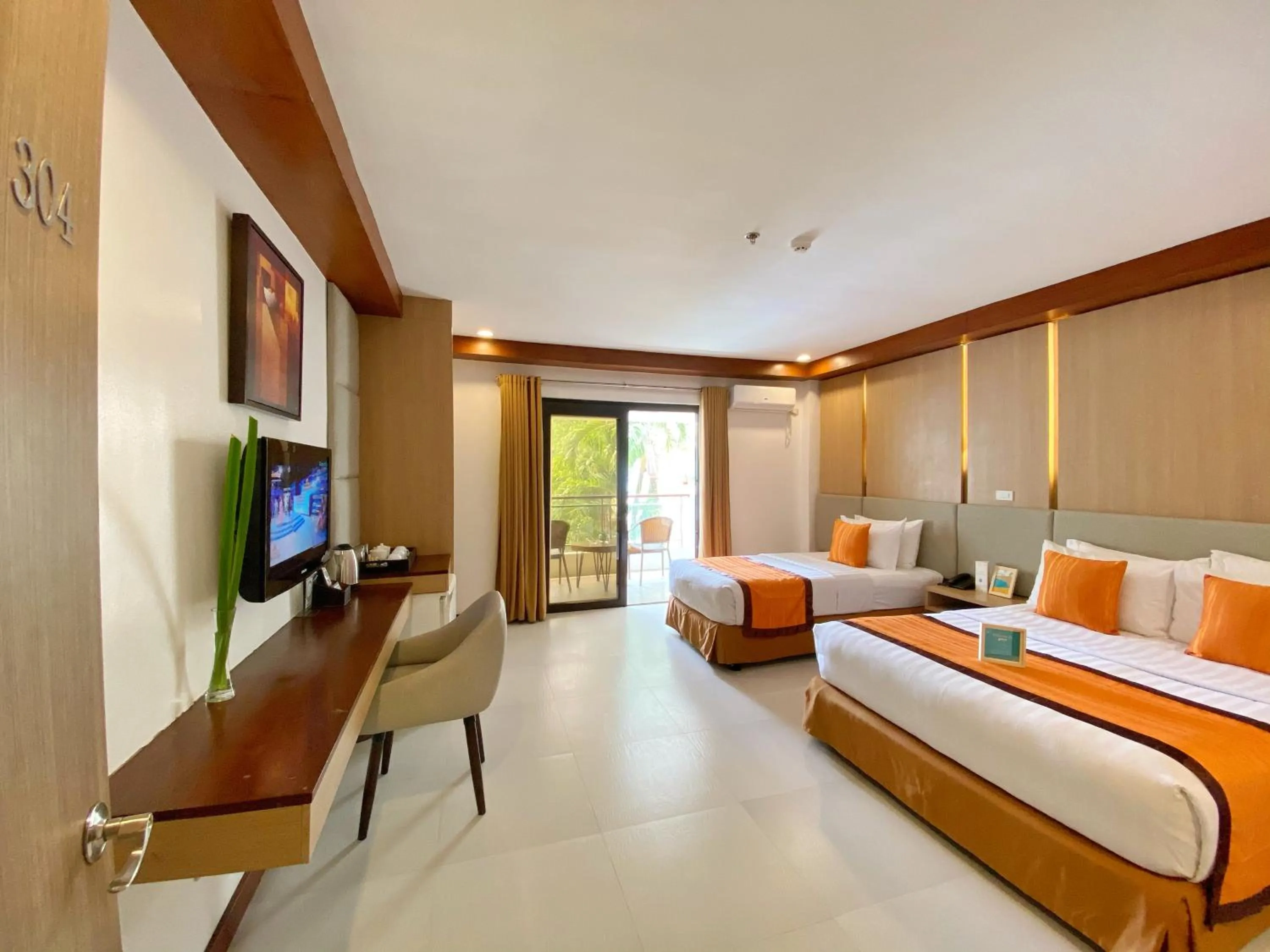 Superior Triple Room in Jony's Beach Resort