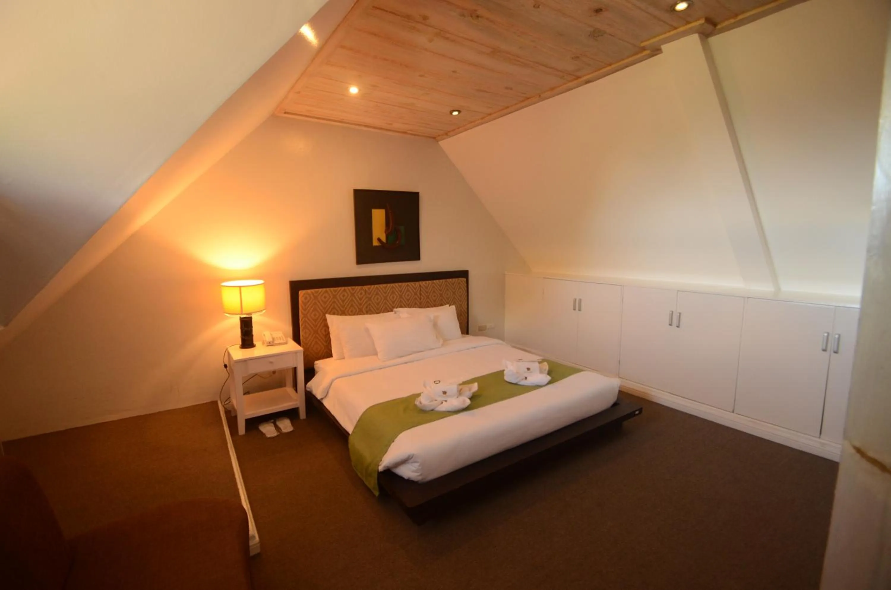 Superior Suite in Mines View Park Hotel