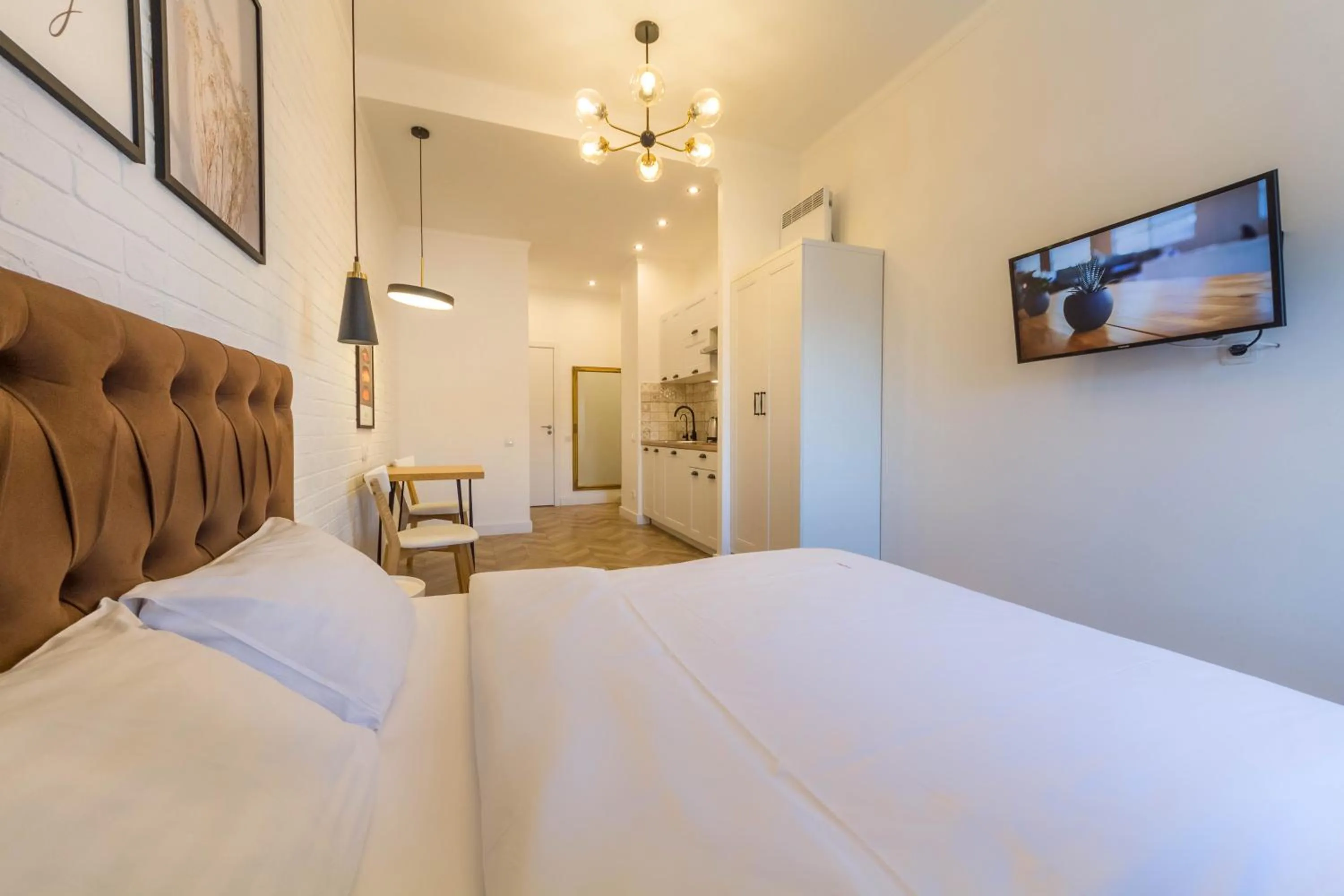 Studio Apartment -  Yevhena Chykalenka, 20  in Central Dayflat Apartments