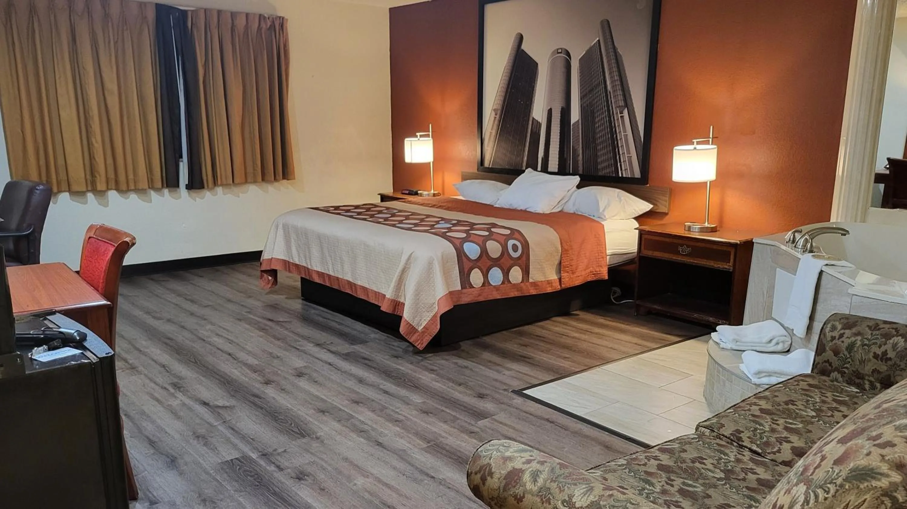 Deluxe King Studio Suite - Non-Smoking in Super 8 by Wyndham Canton/Livonia Area