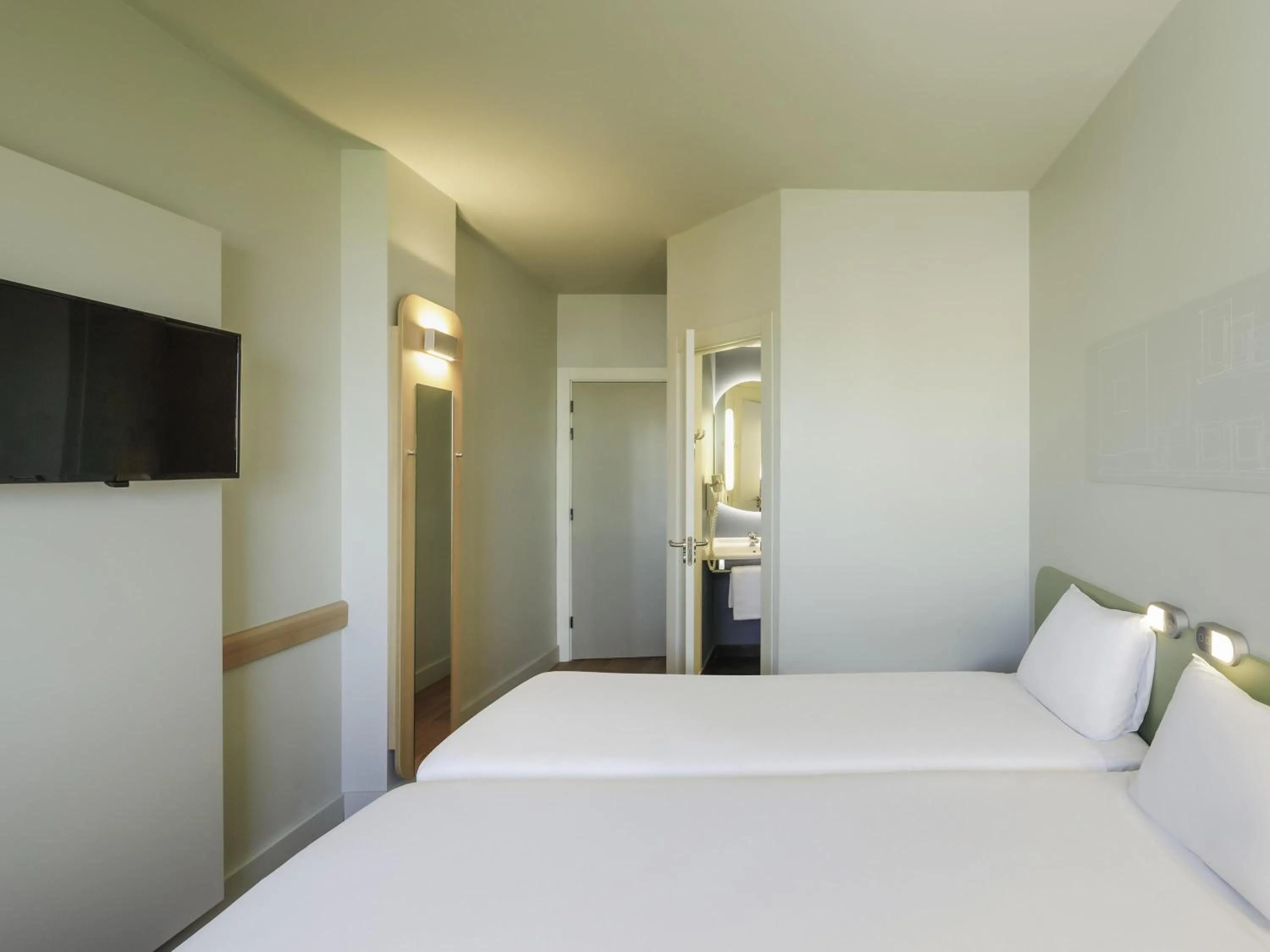 Twin Room in Ibis Budget Málaga Aeropuerto Avenida de Velazquez