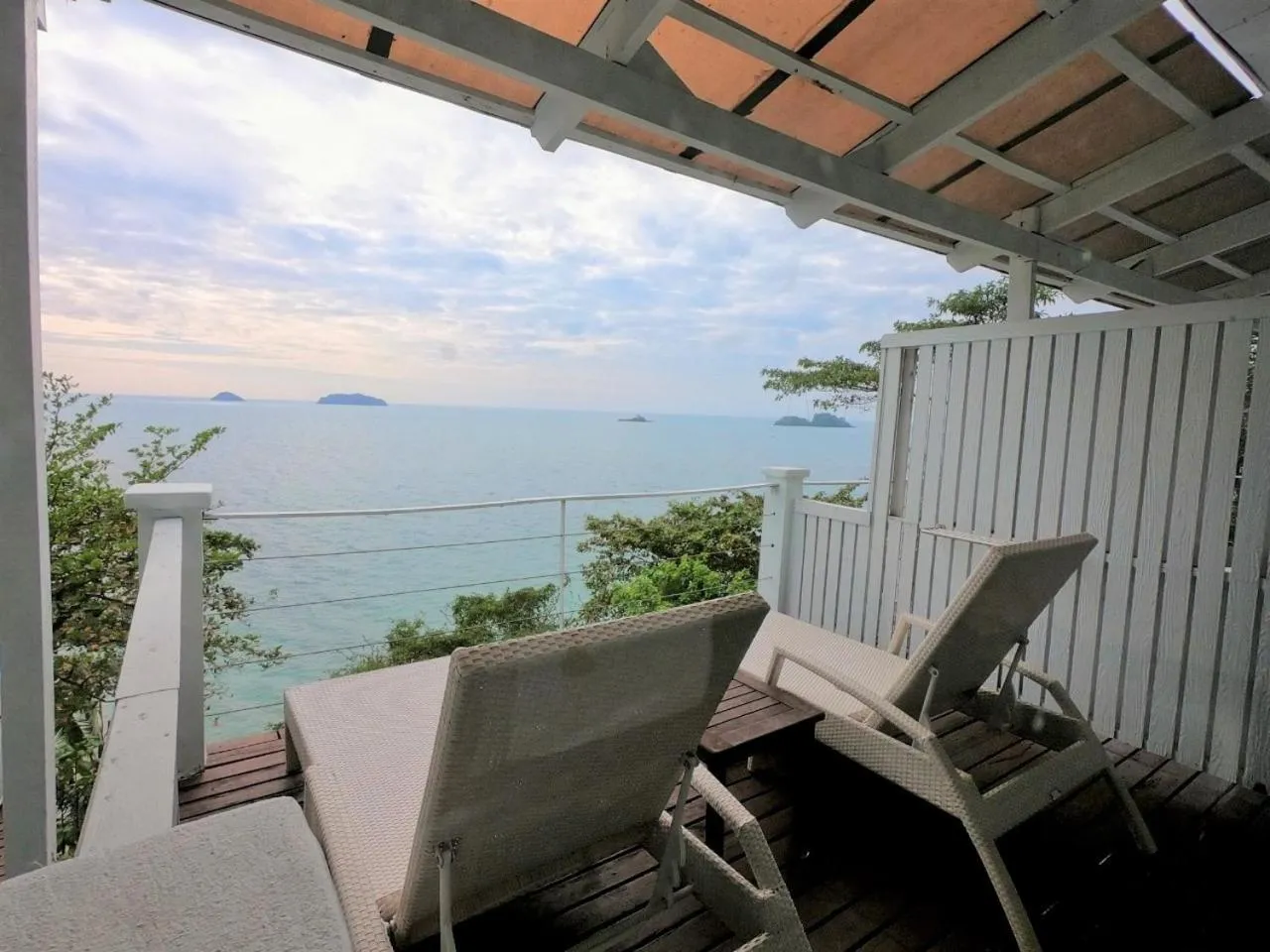 Superior Ocean View in Koh Chang Cliff Beach Resort