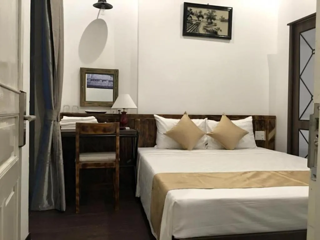Superior Double Room in Luxury Backpakers Hotel