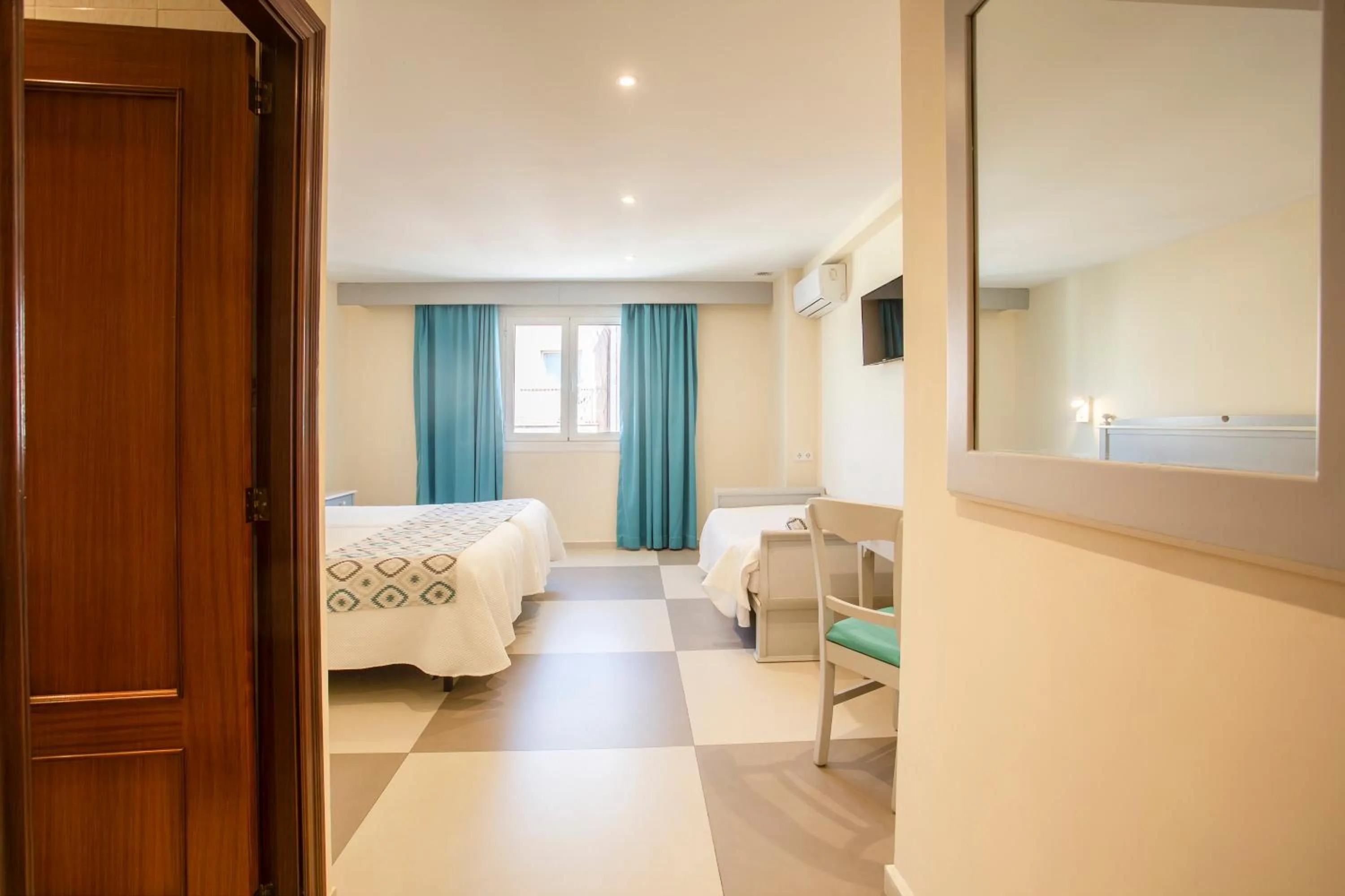 Triple Room in Hotel Playa Sol