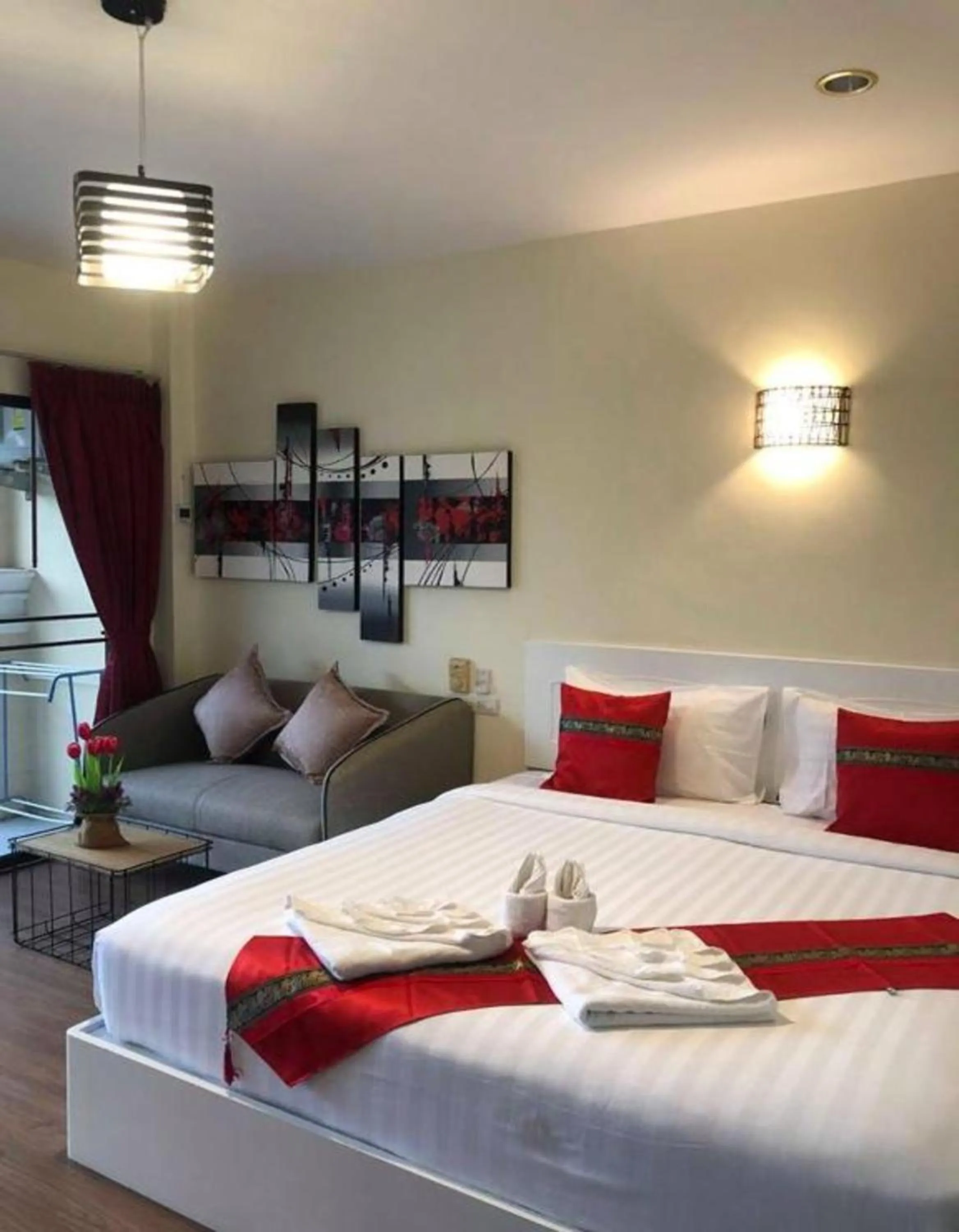 Deluxe Room - single occupancy in DB Residence