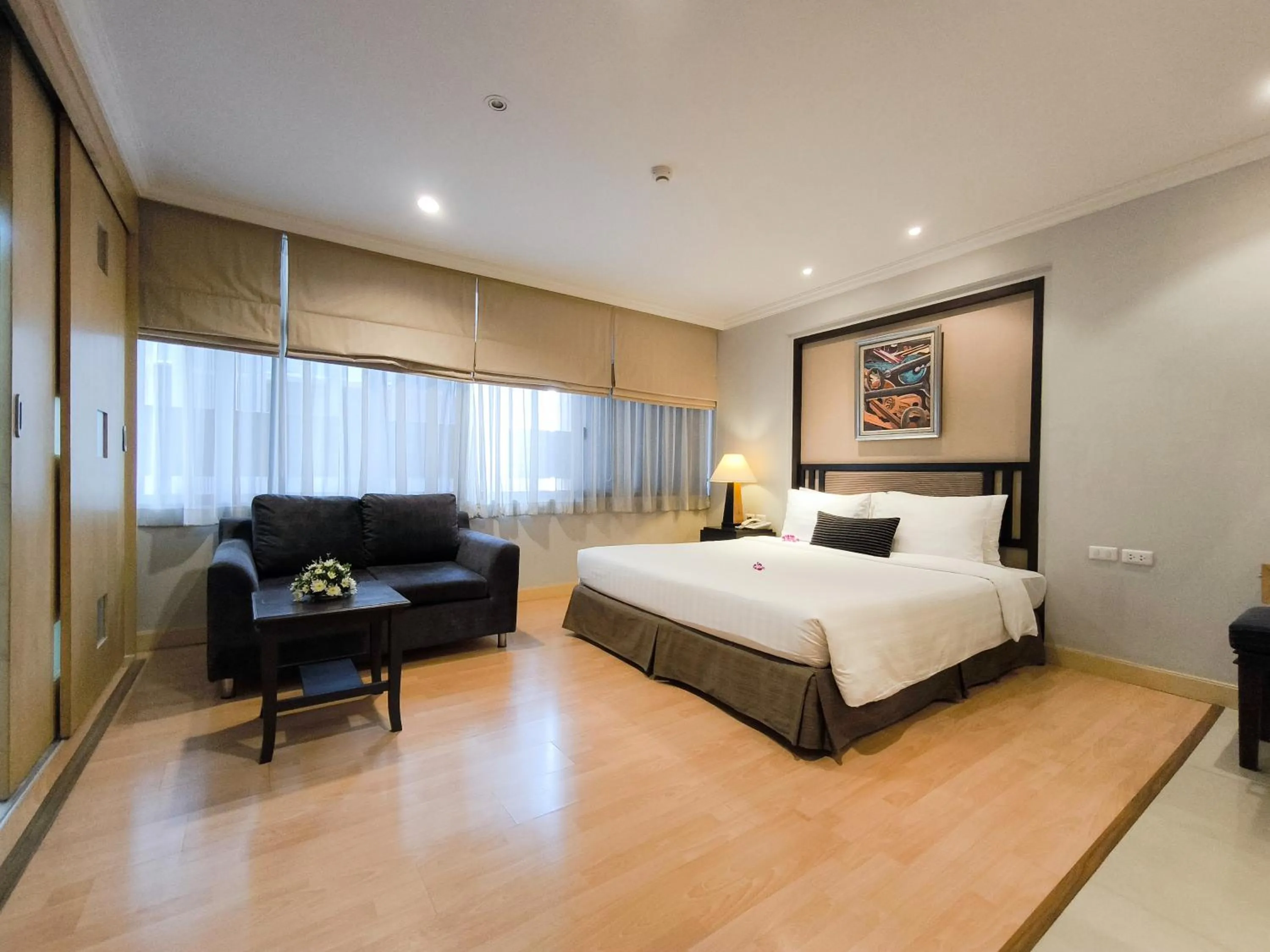 King Suite in The Key Bangkok Hotel