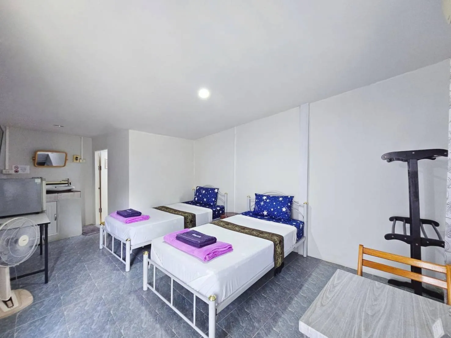 Standard Twin Room in P.California Inter Hostel