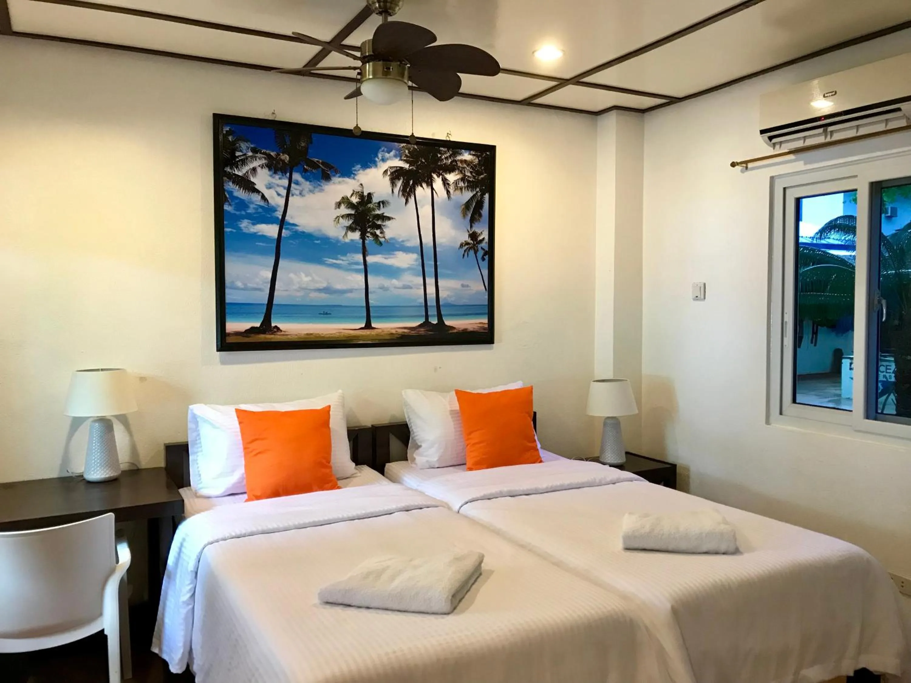 Deluxe Double or Twin Room in Hippocampus Beach Resort