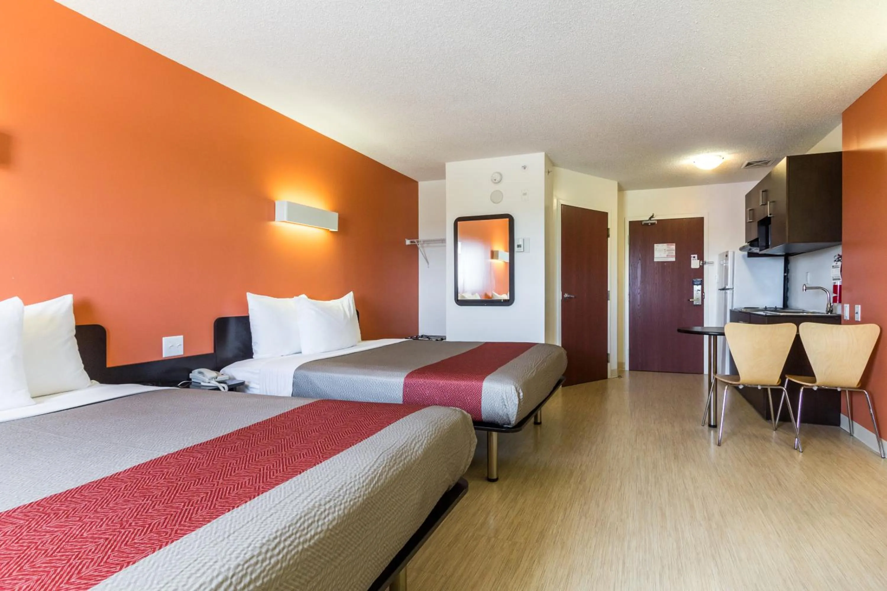 Deluxe Queen Room with Two Queen Beds - Non-Smoking in Motel 6-Kingston, ON
