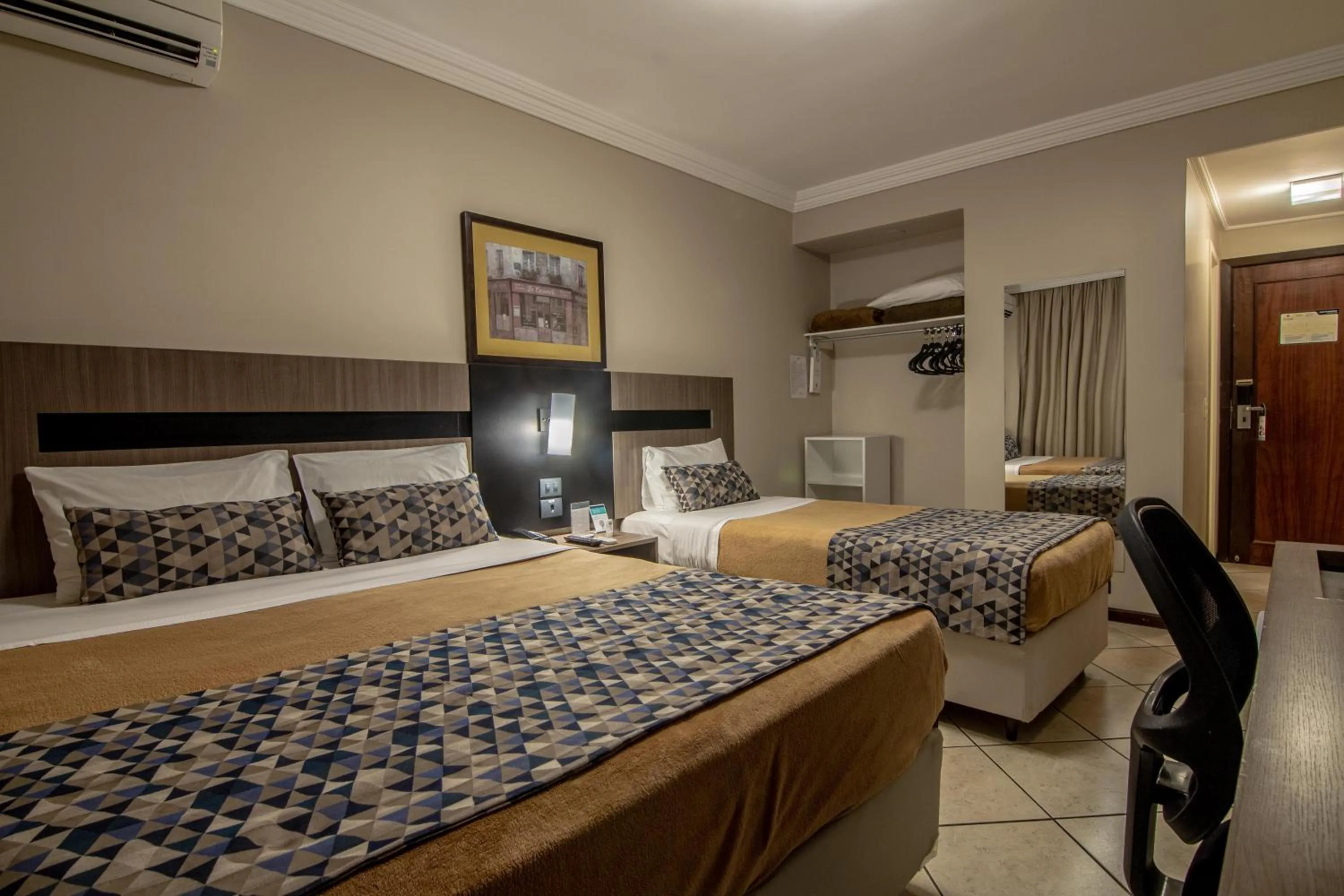 Superior Family Room - single occupancy in Hotel Deville Express Cascavel