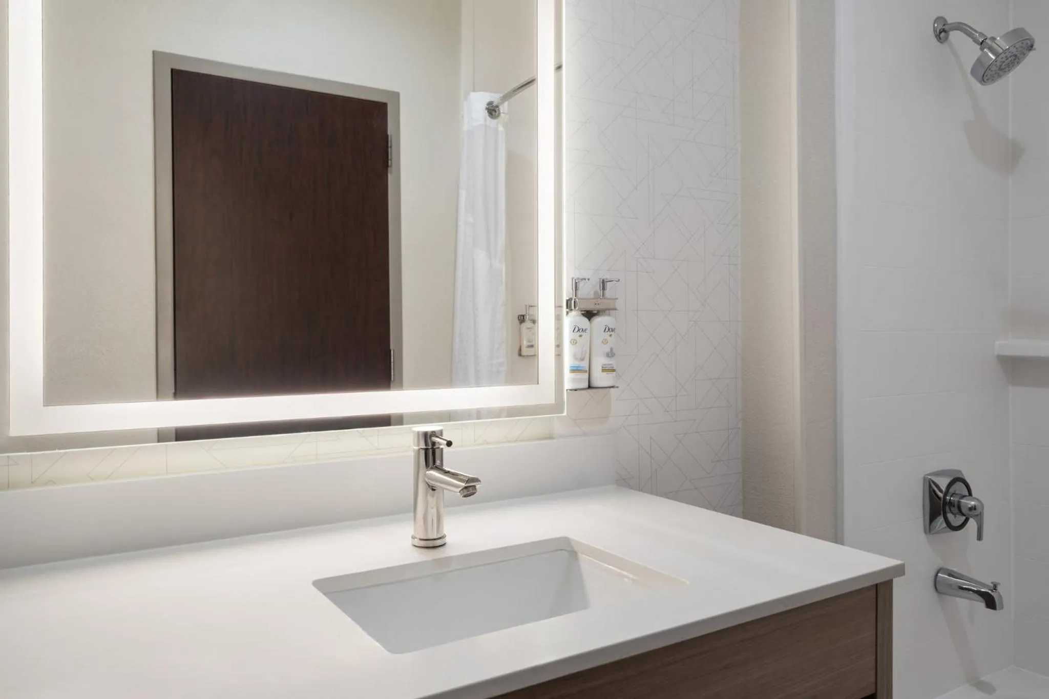 Queen Suite in Holiday Inn Express & Suites American Fork - North Provo by IHG