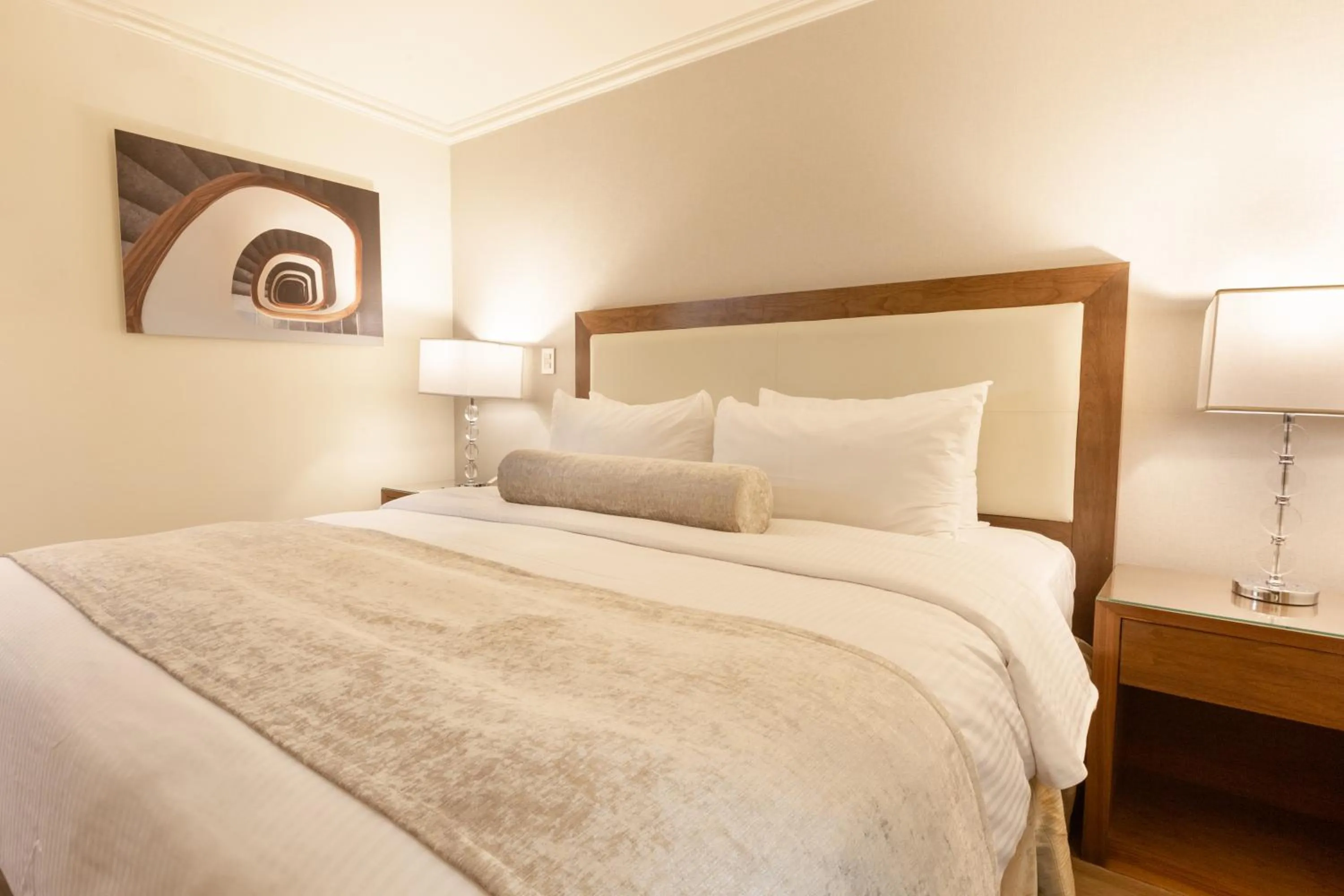 One-Bedroom King Suite with Sofa Bed in Antaris Cintermex