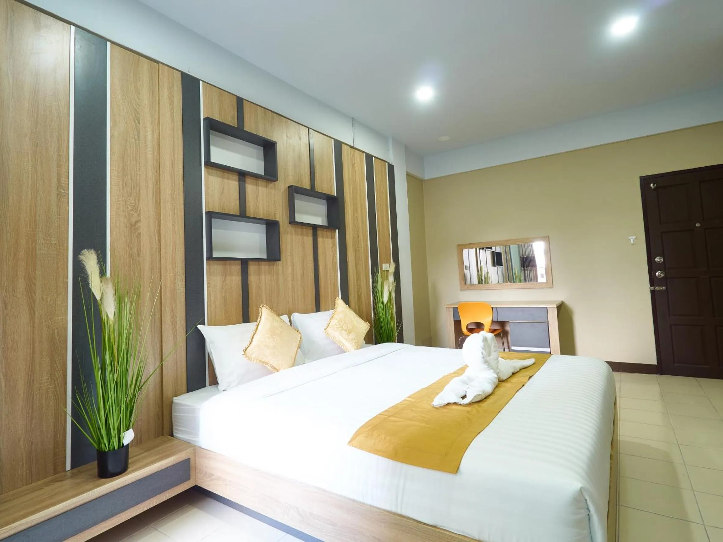 Superior King Room in Supreme Place SHA Plus