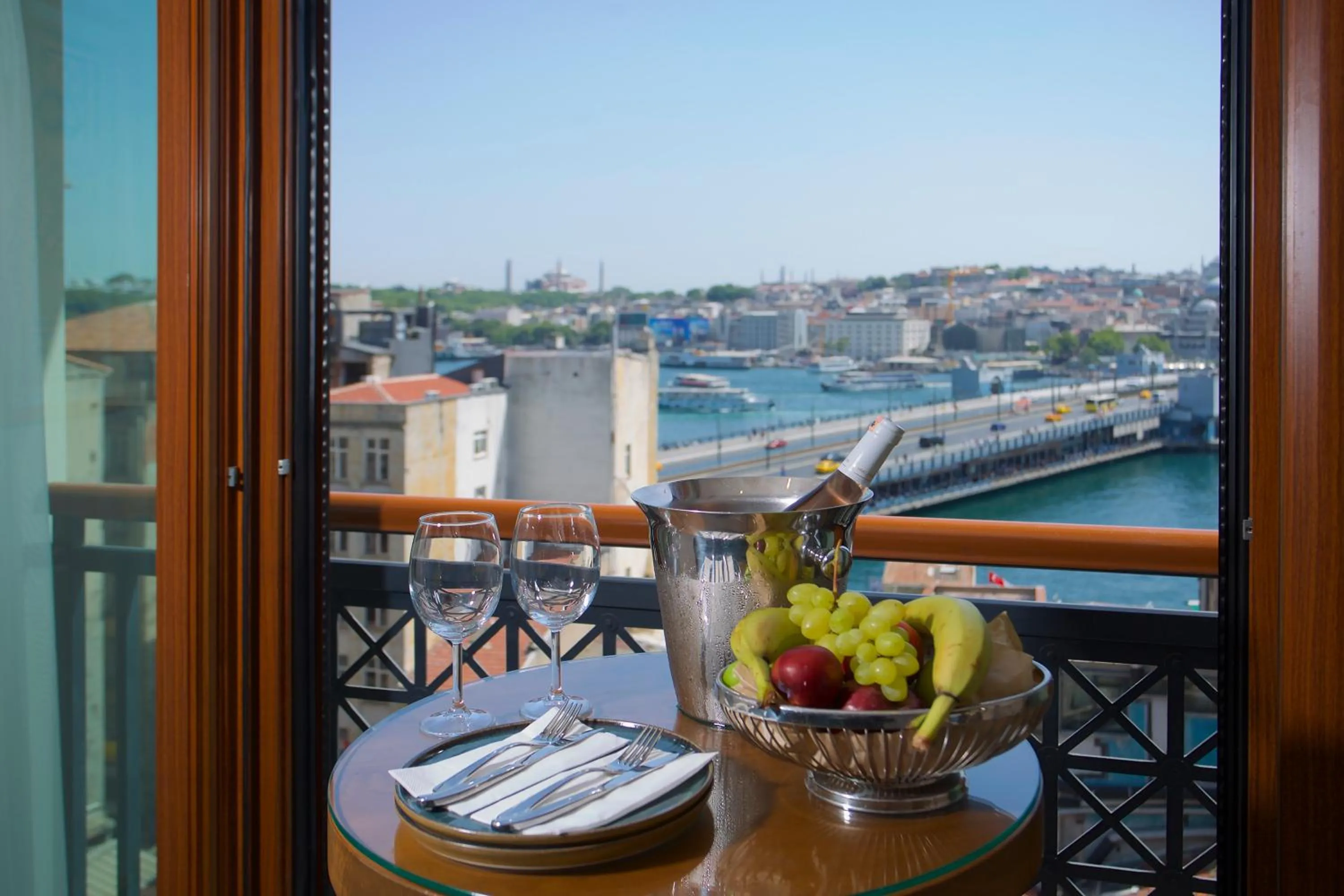 Single Room with Sea View in Hotel Momento Golden Horn