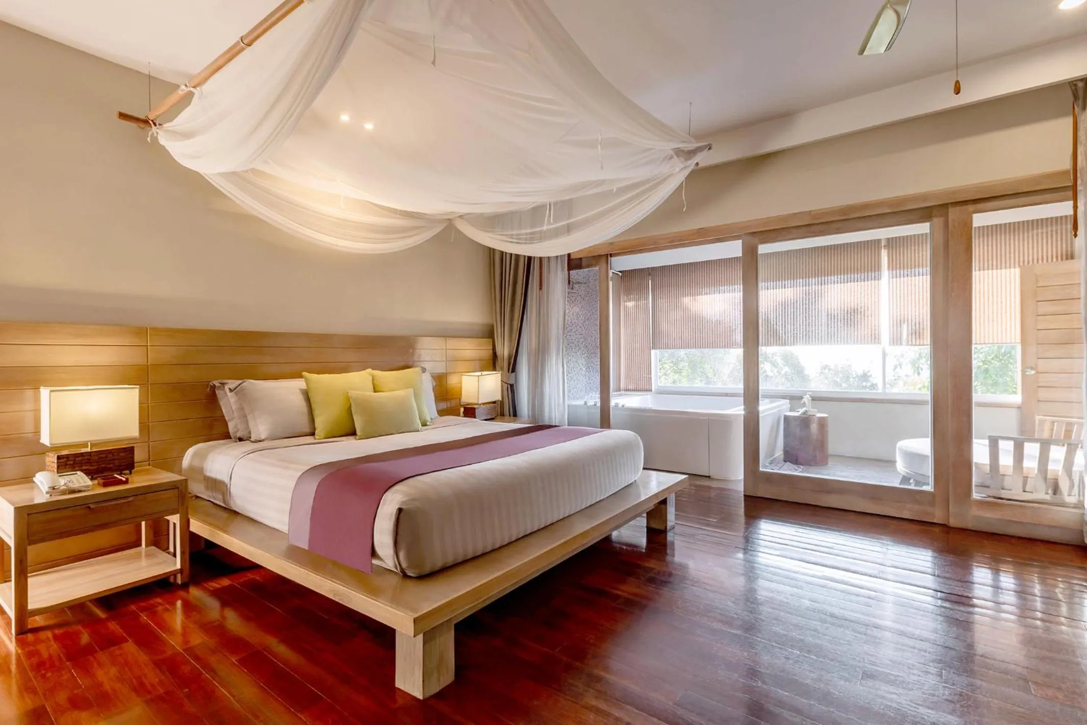 Grand Ocean Chalet Suite in Pakasai Resort