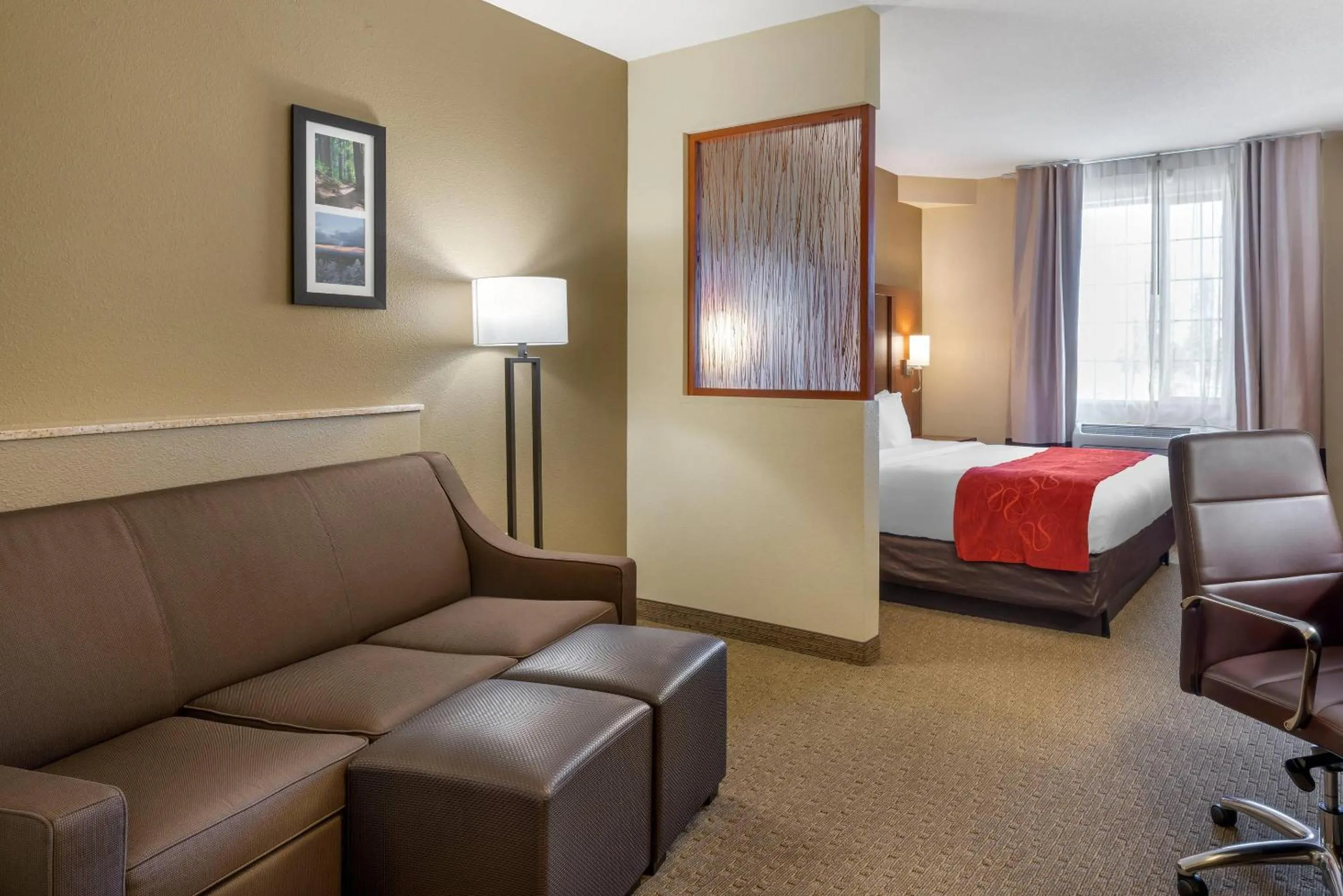 King Suite in Comfort Suites Eugene University