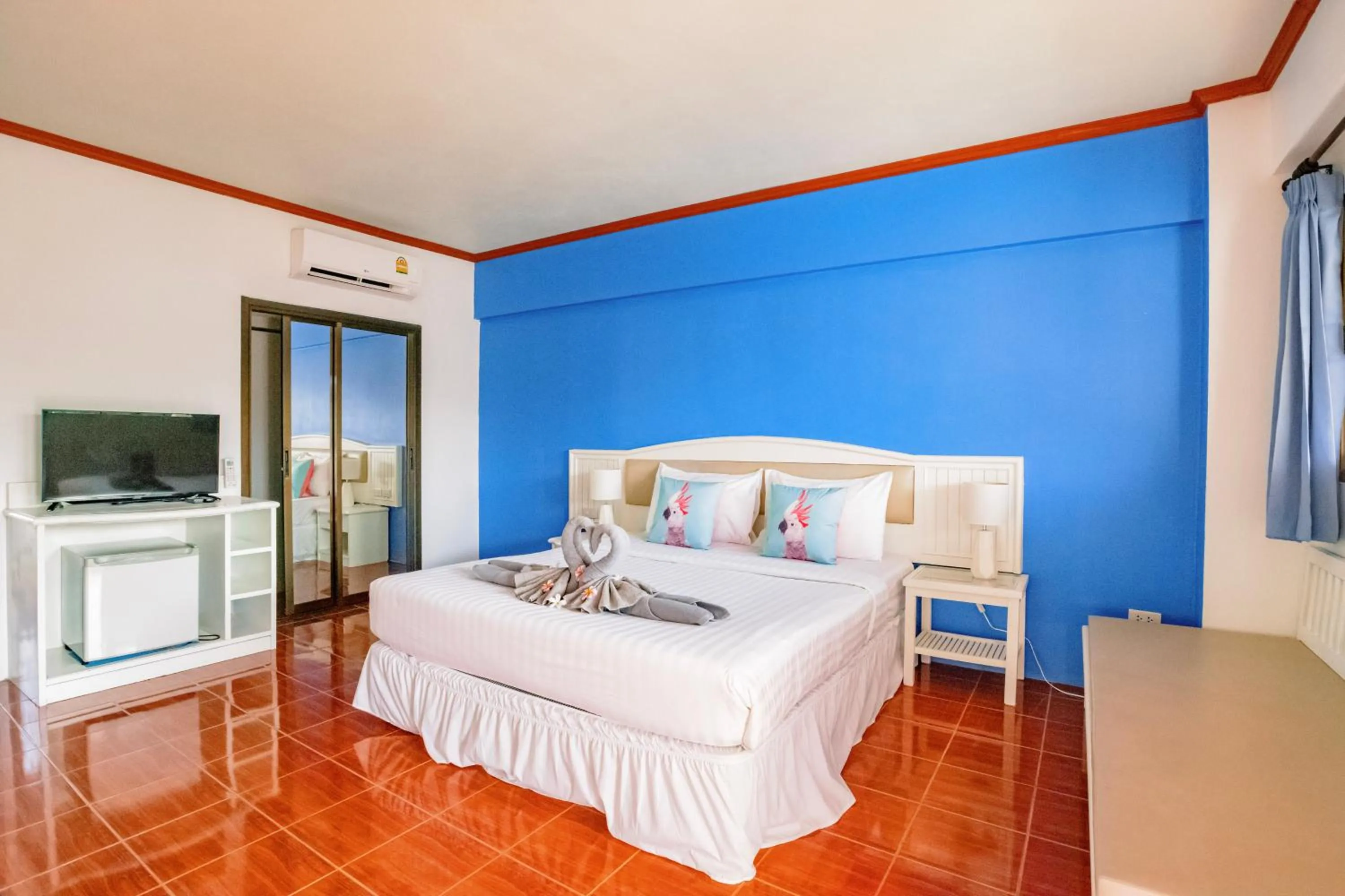 Deluxe Double or Twin Room with Pool View in Bay Beach Resort