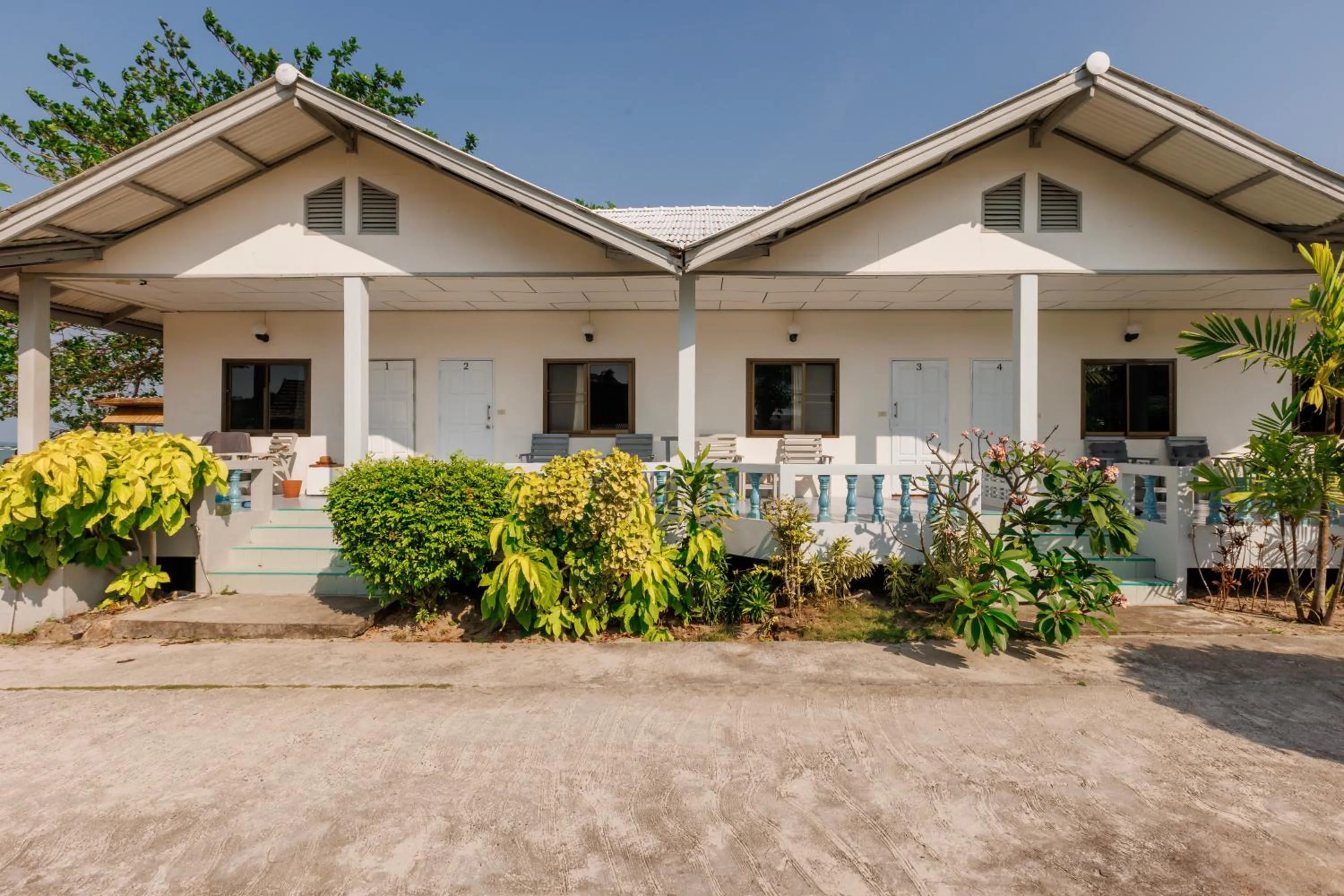 Bungalow - Beach Front in Bay Beach Resort