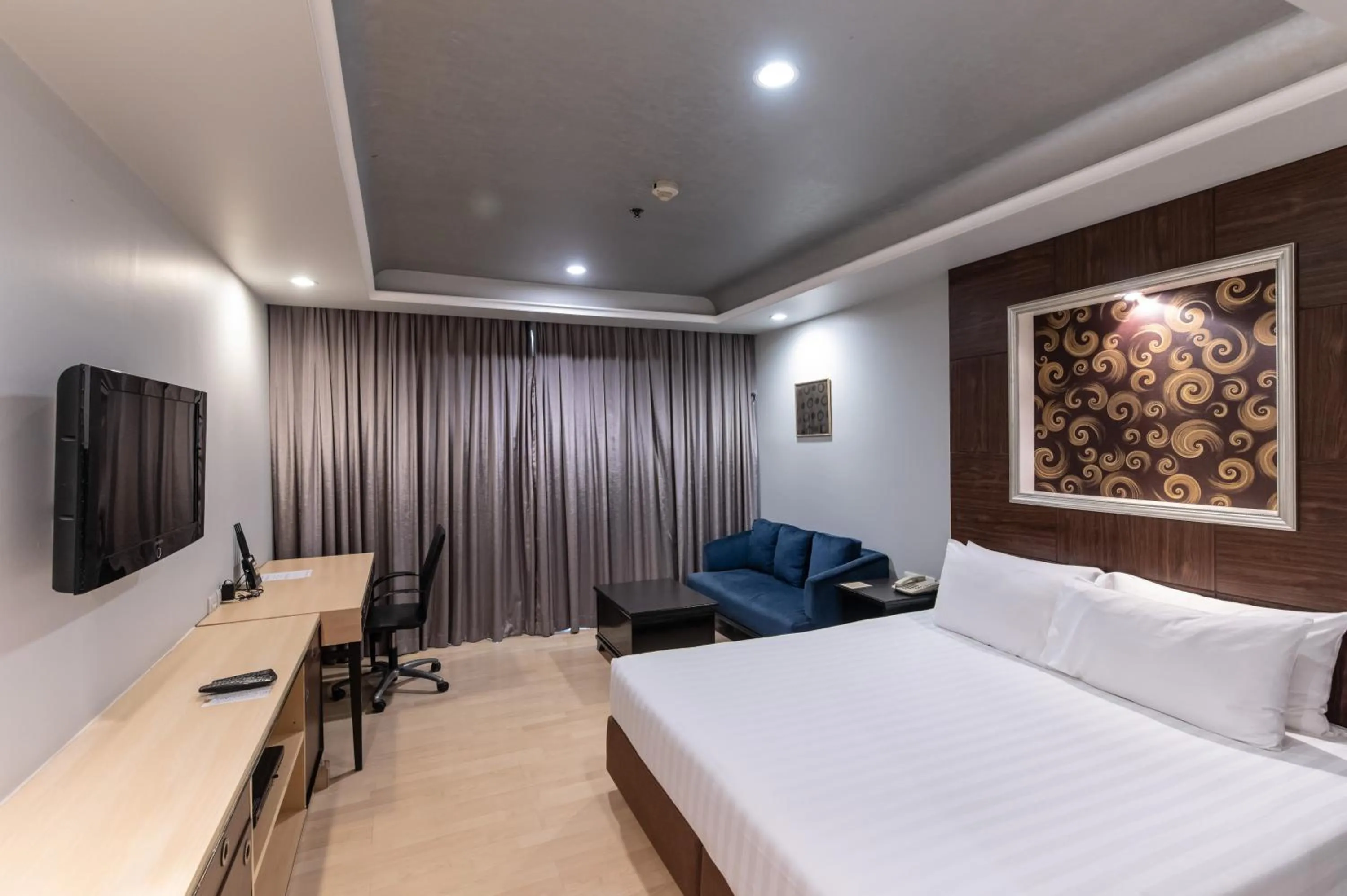 Superior Studio in Admiral Premier Bangkok