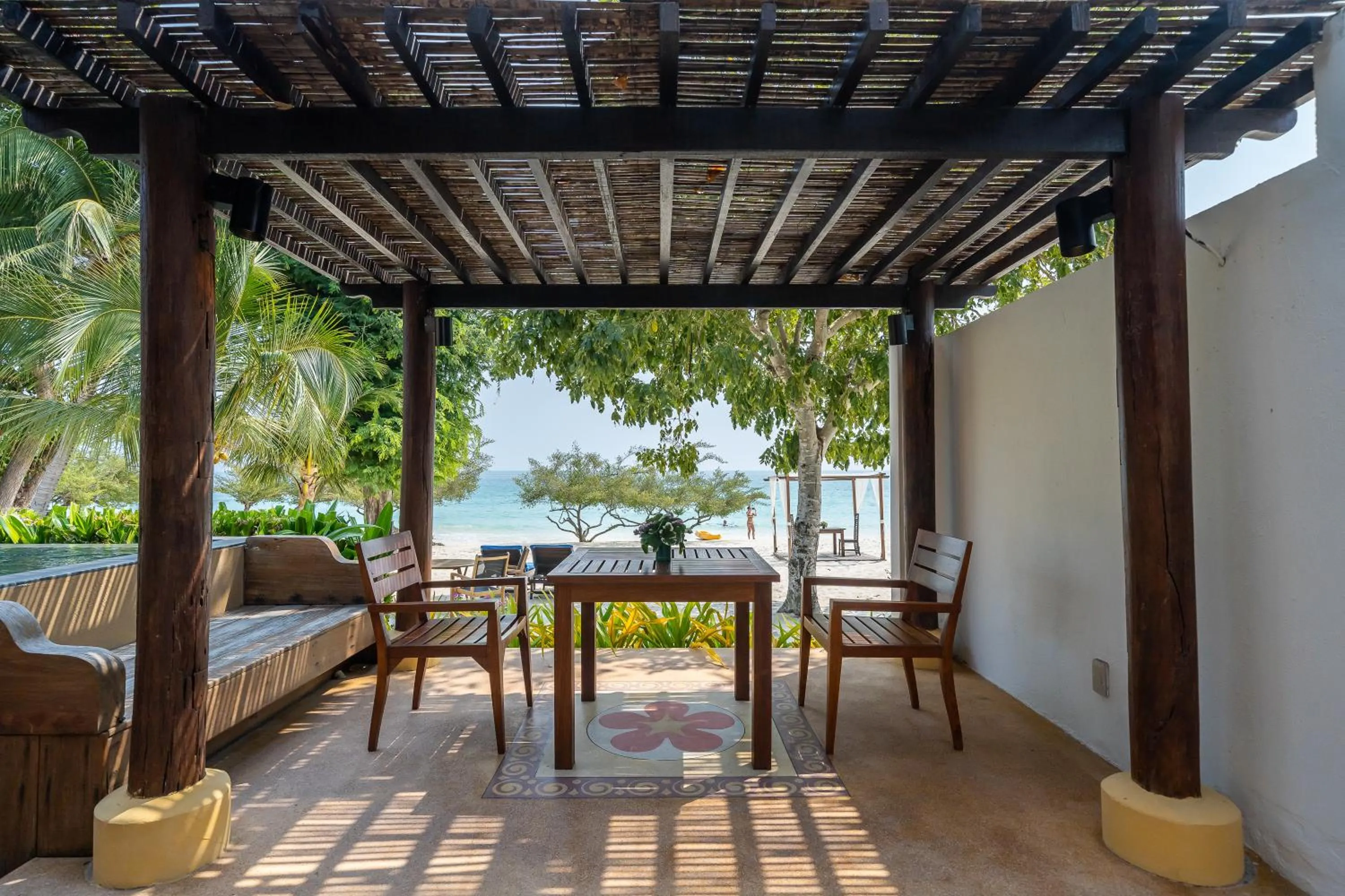 Beach Front Villa with Private Pool in Paradee