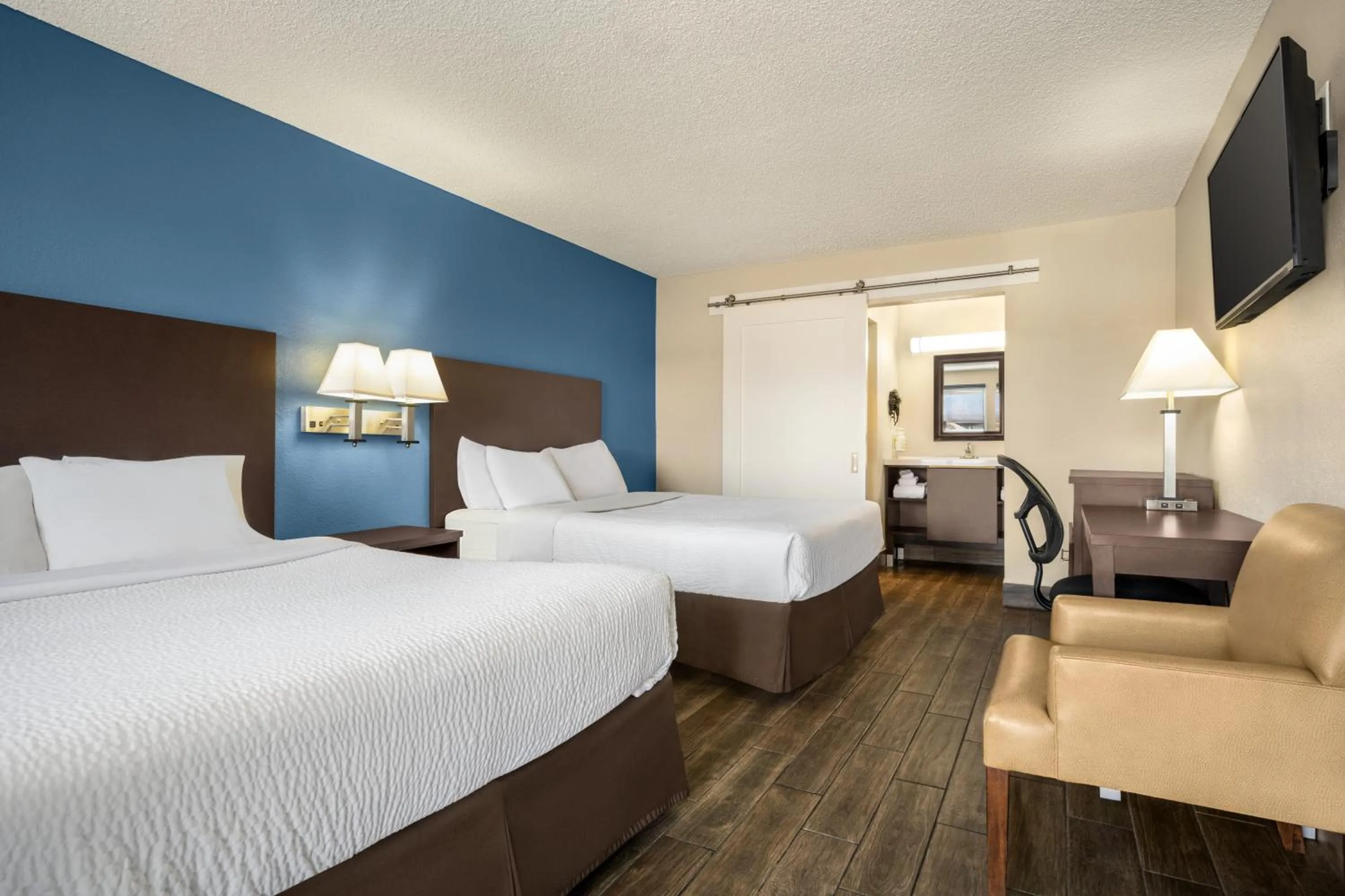 Queen Room with Two Queen Beds - Non-Smoking in Baymont by Wyndham Kingman