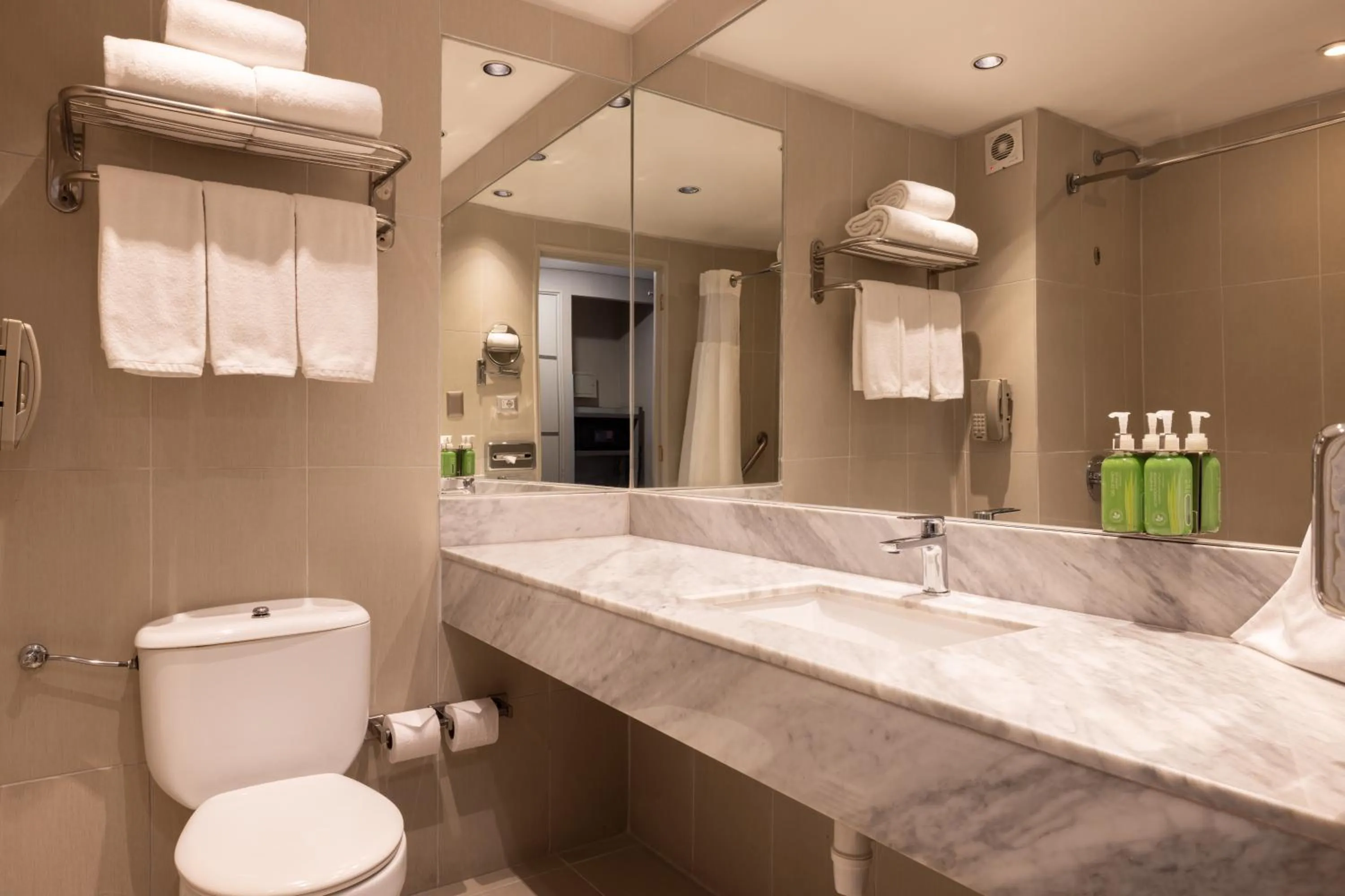 Standard King Room in Holiday Inn Express - Iquique by IHG