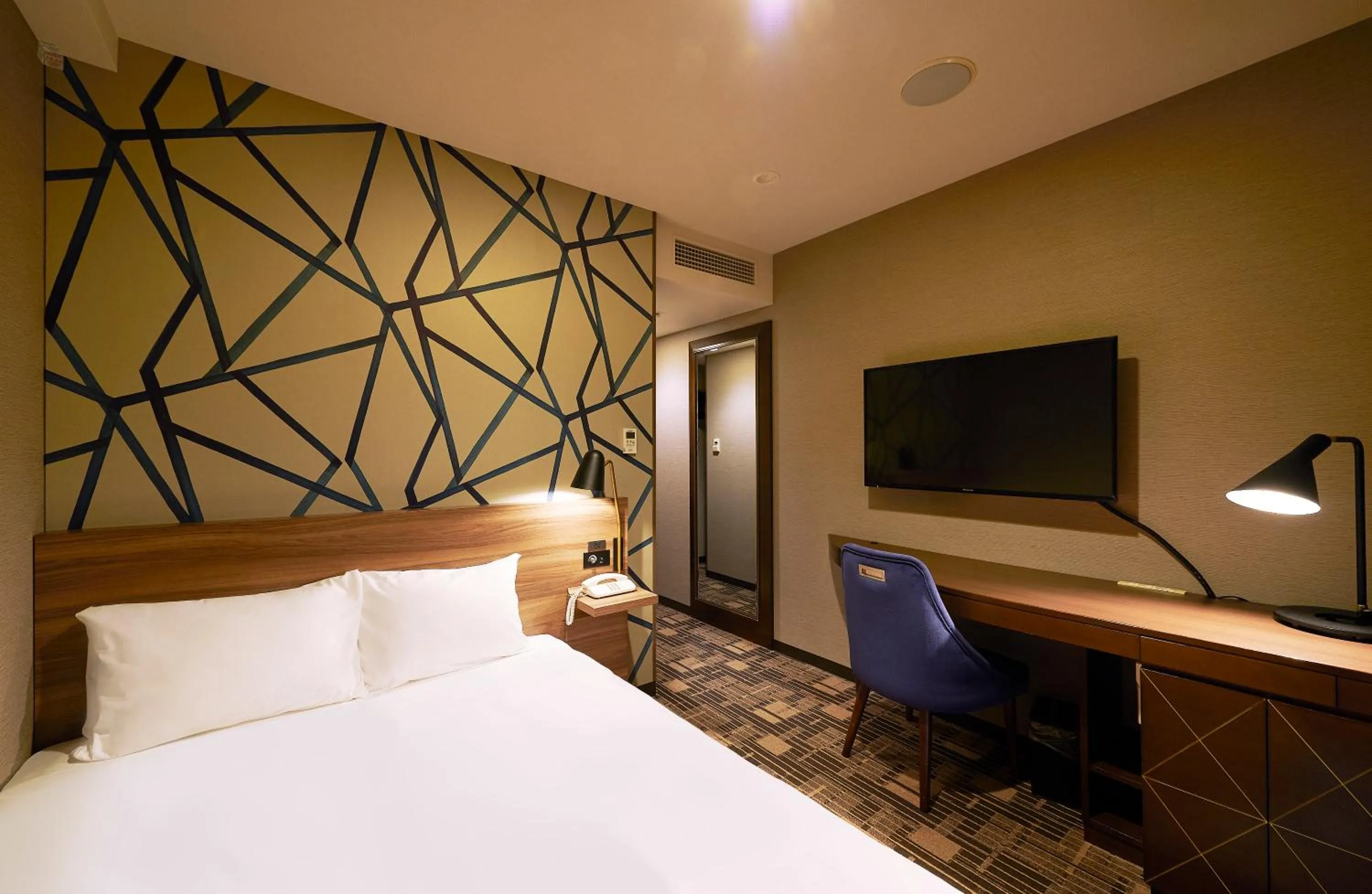 Standard Double Room - single occupancy - Non Smoking in Sotetsu Fresa Inn Kawasaki-Higashiguchi