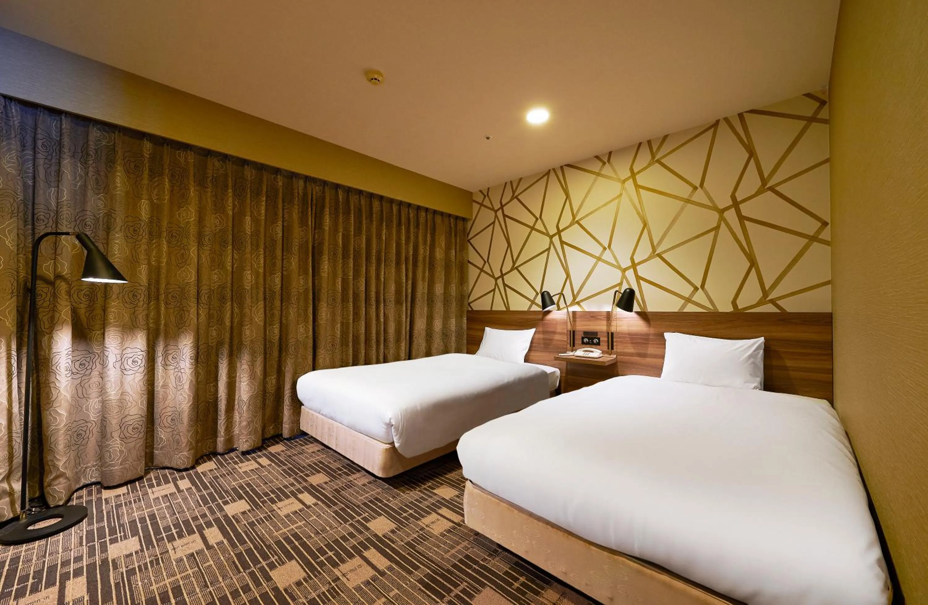 Standard Twin Room - single occupancy - Non Smoking in Sotetsu Fresa Inn Kawasaki-Higashiguchi