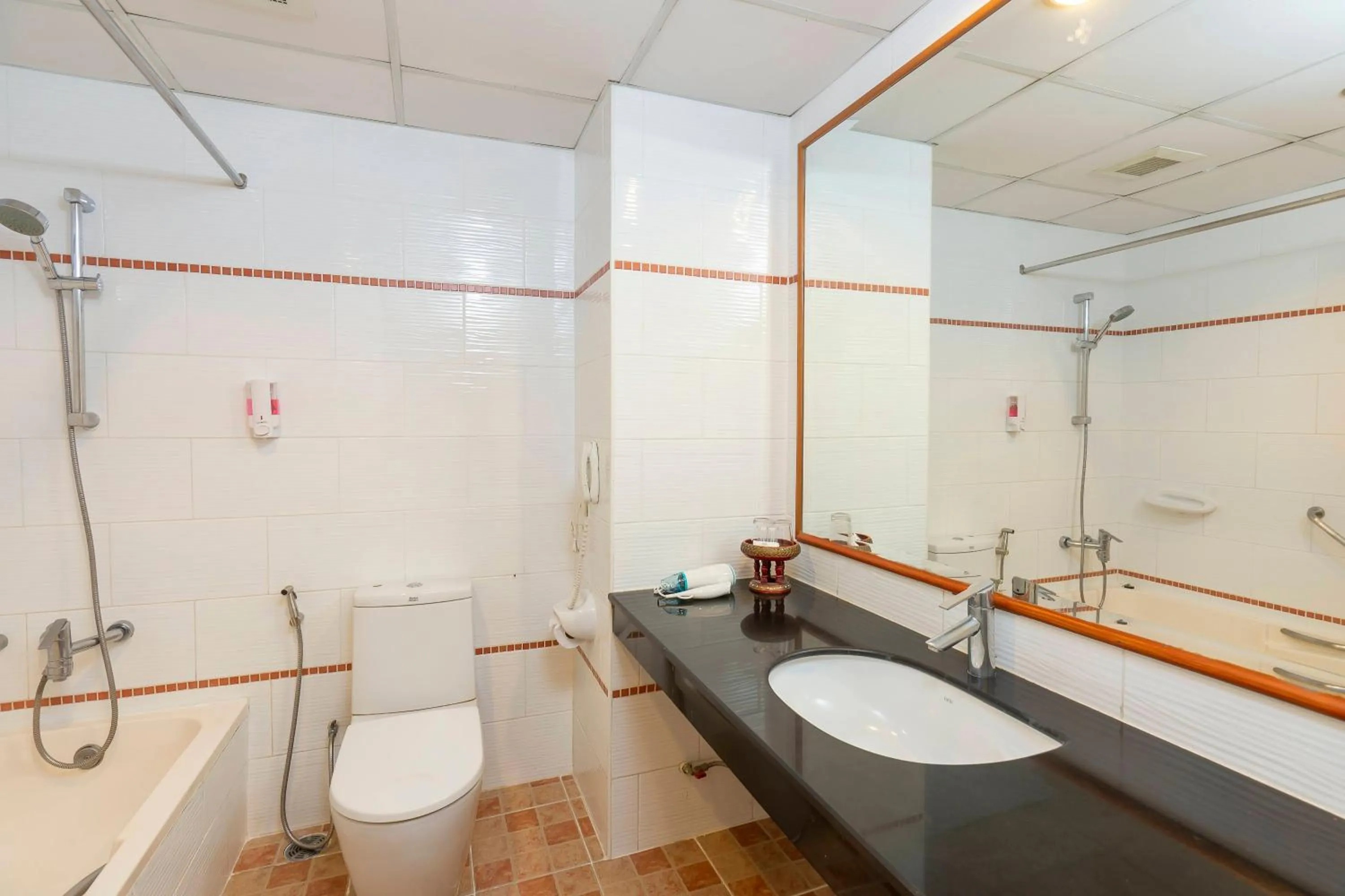 Family Room - No Pets in Bella Villa Cabana