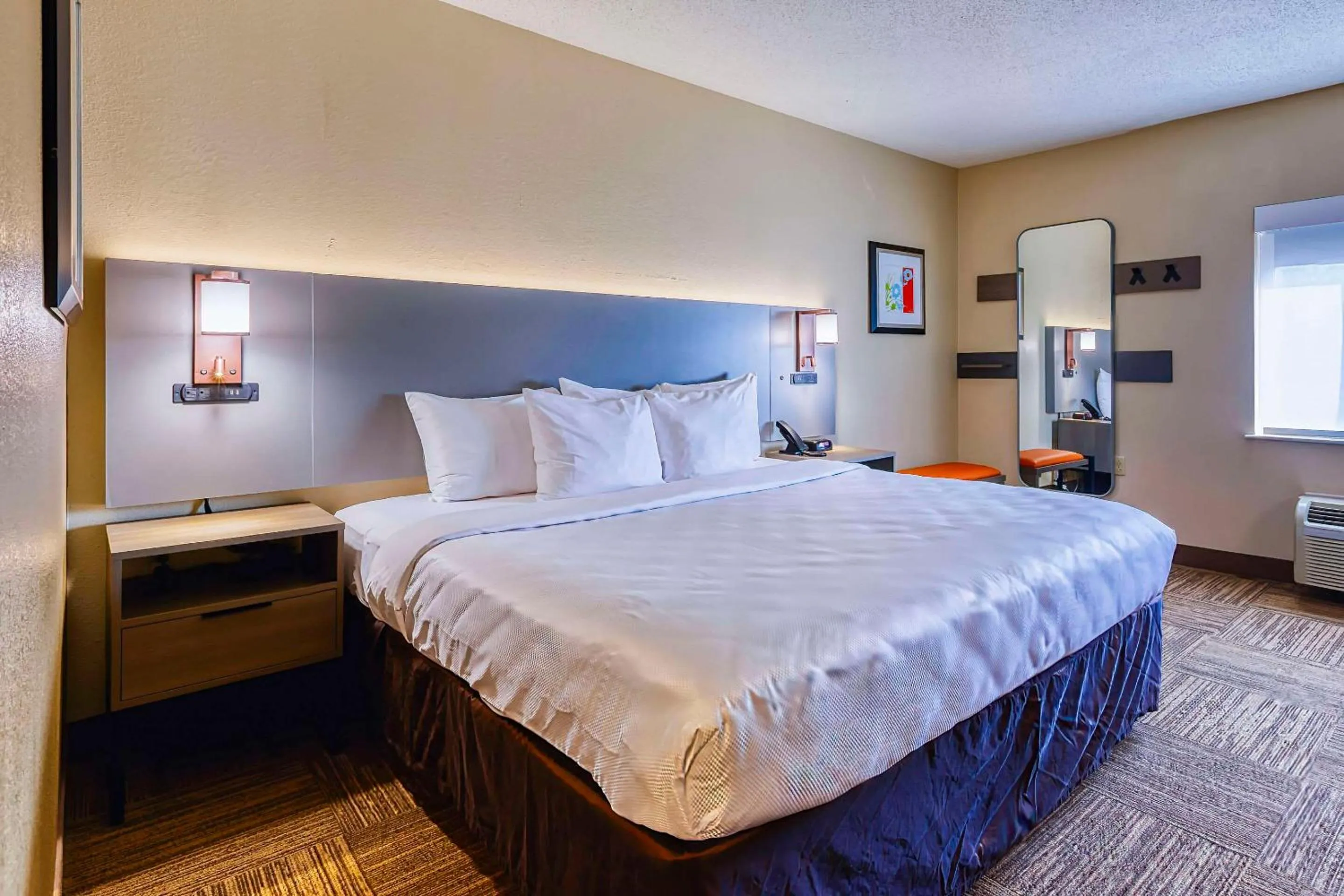 King Room in Comfort Inn & Suites Shepherdsville - Louisville South