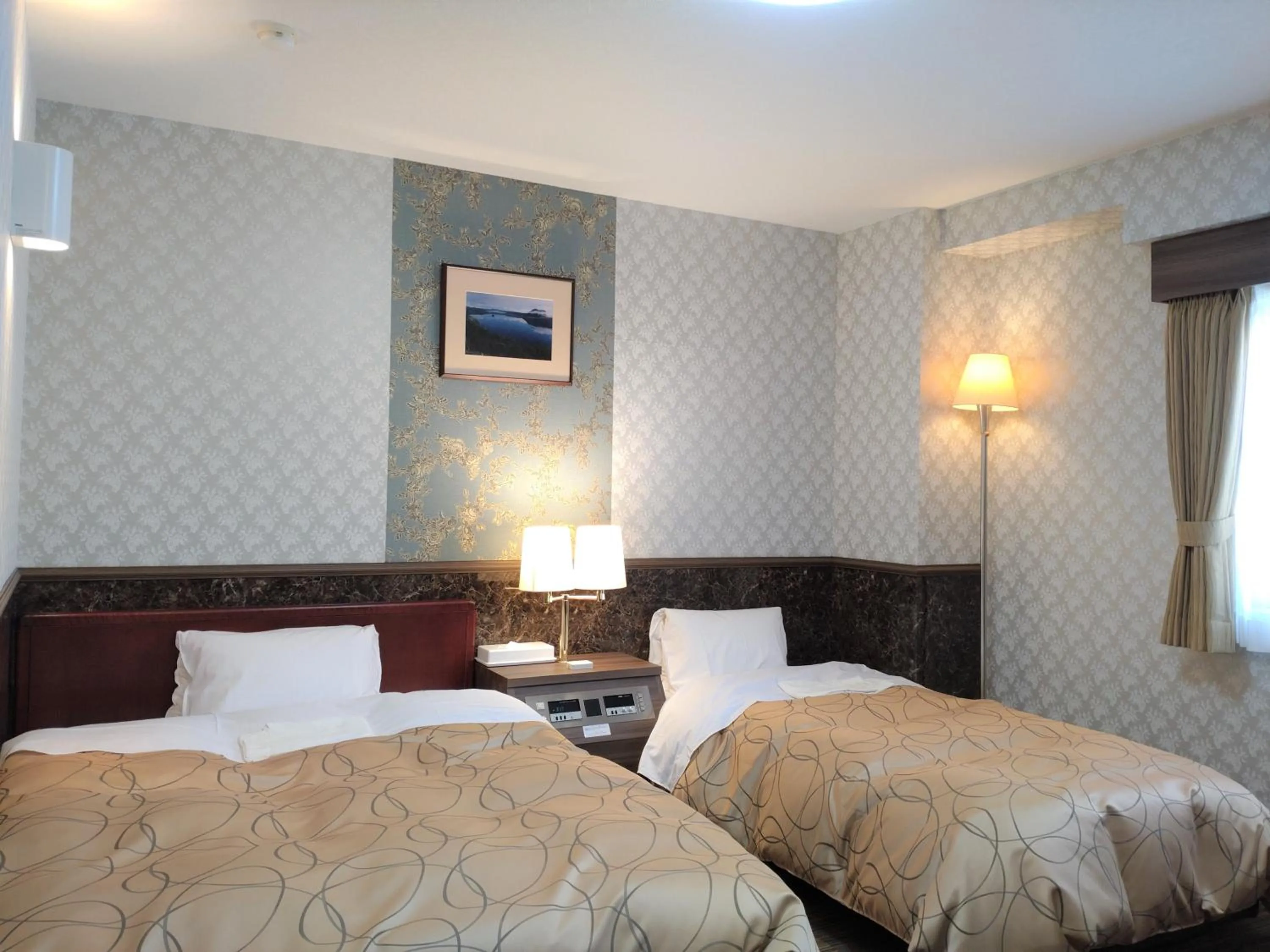 Twin Room - Non-Smoking in Kitami Towa Hotel