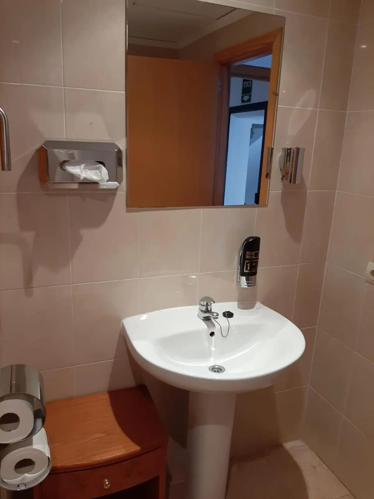 Classic Quadruple Room in Hostal Tierramar