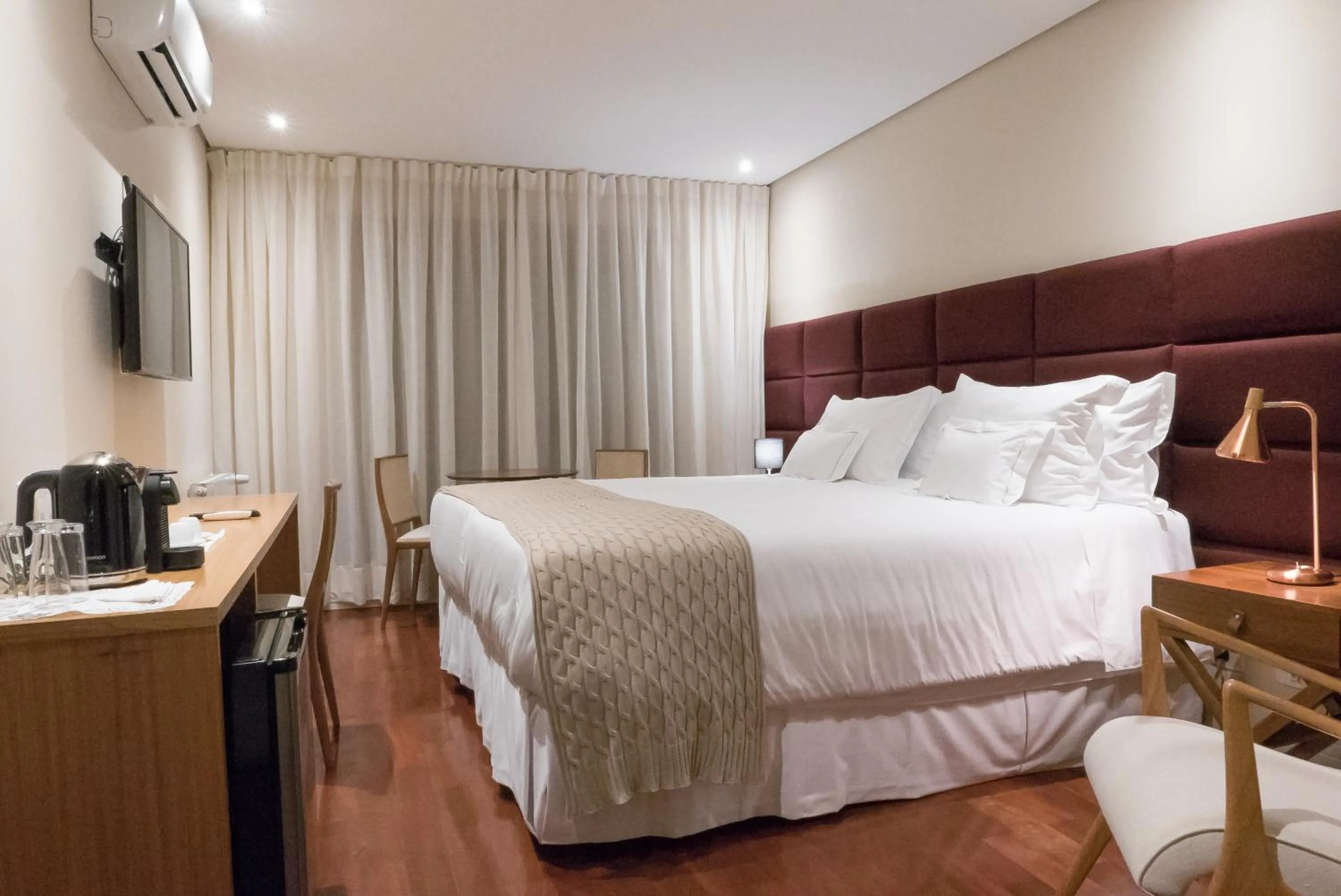 Deluxe Double Room with Bath in Hotel Boutique QUEBRA-NOZ