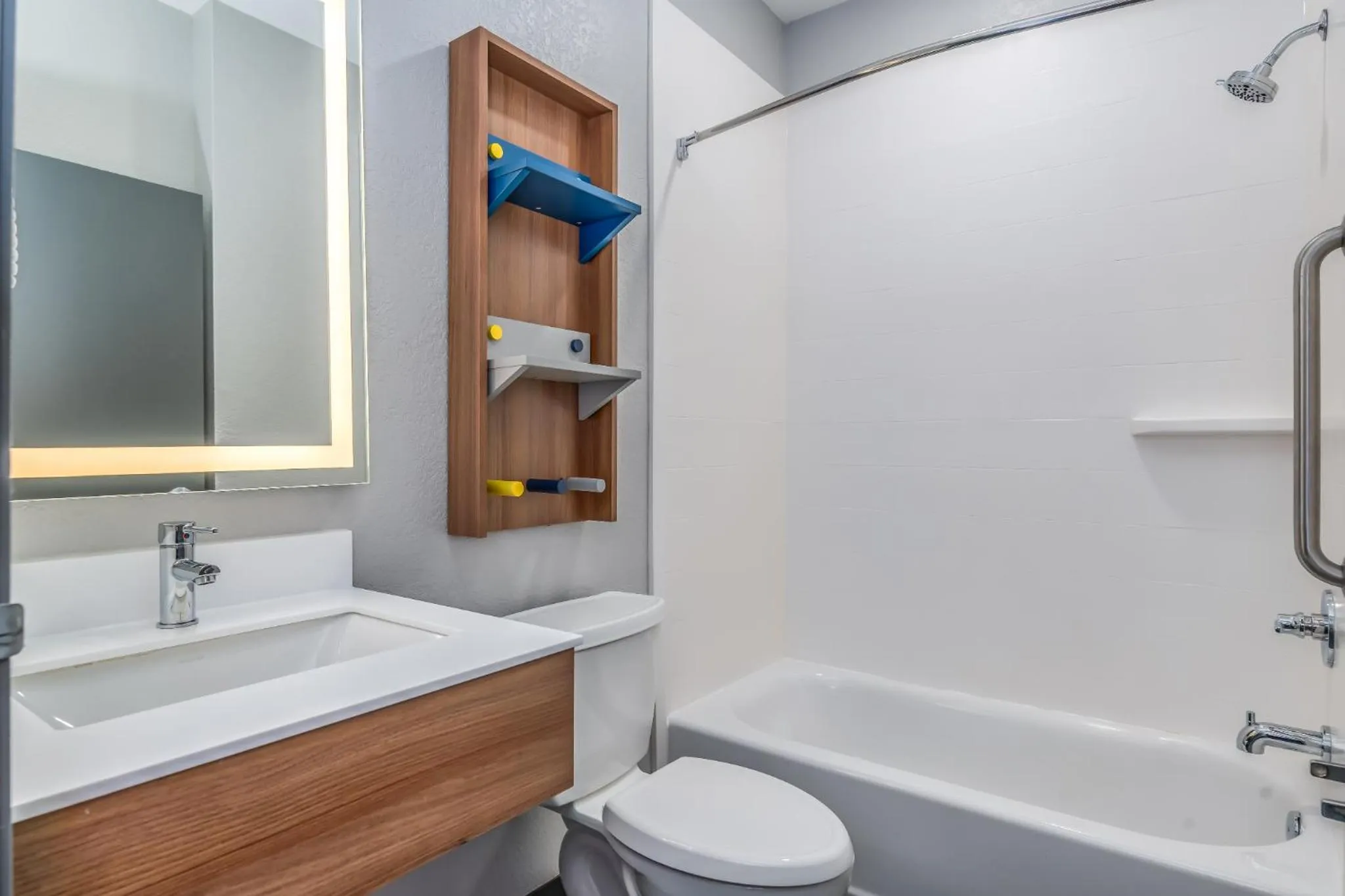 Queen Room with Two Queen Beds - Non-Smoking in Microtel Inn and Suites Montgomery