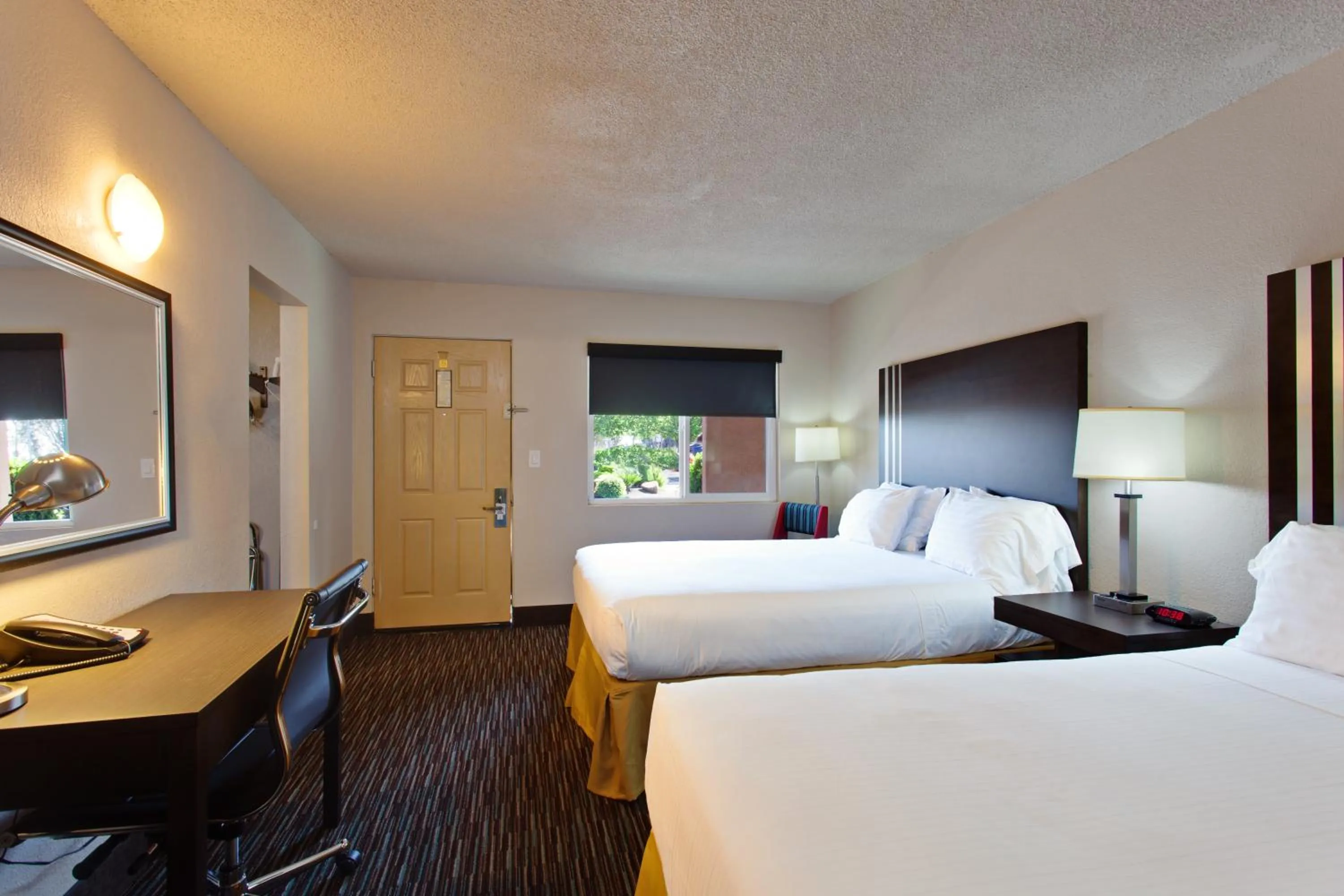 Queen Room with Two Queen Beds - Non-Smoking in Days Inn by Wyndham Chowchilla Gateway to Yosemite