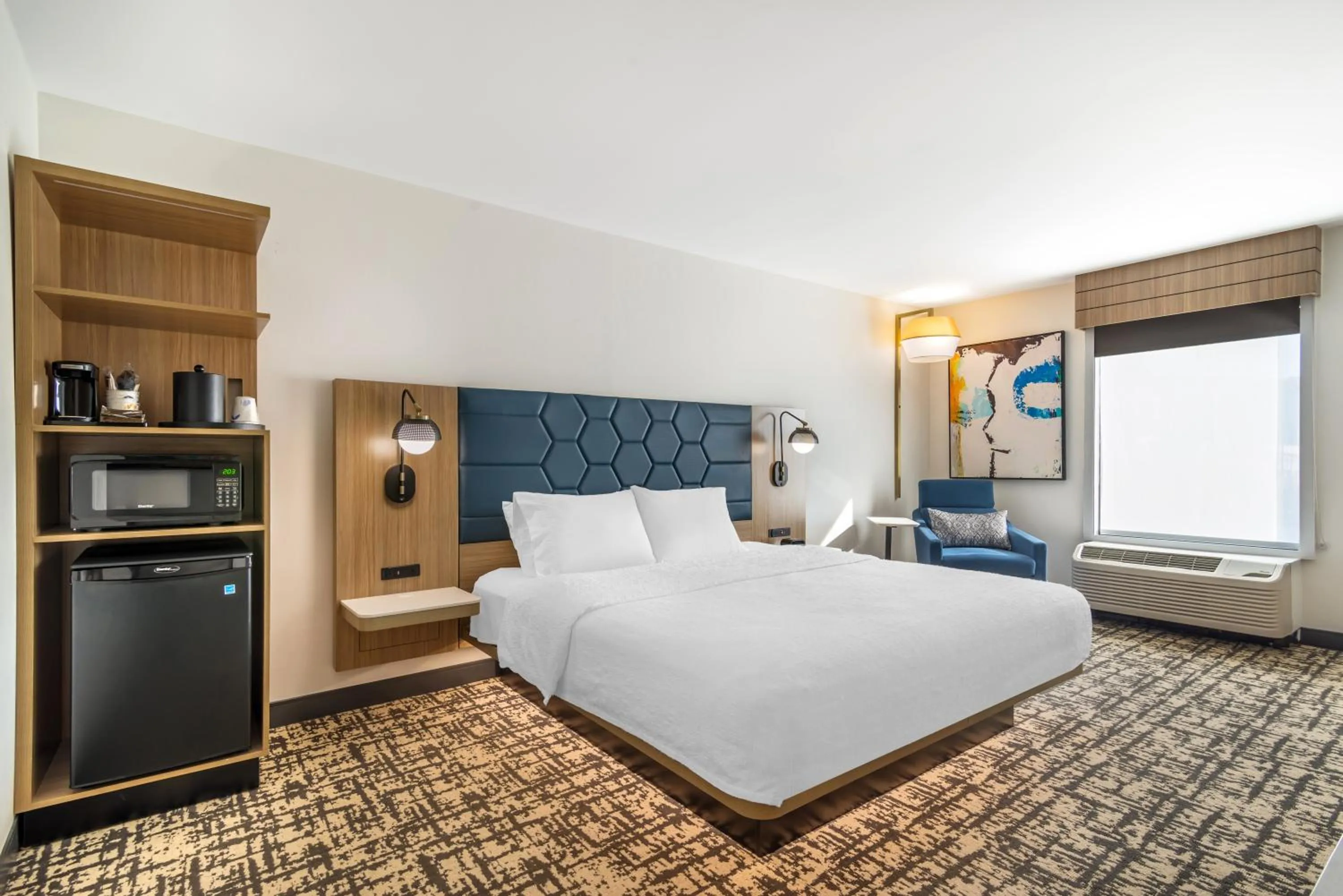 King Room - Mobility Access/Non-Smoking in Hampton Inn Atlanta-Stockbridge