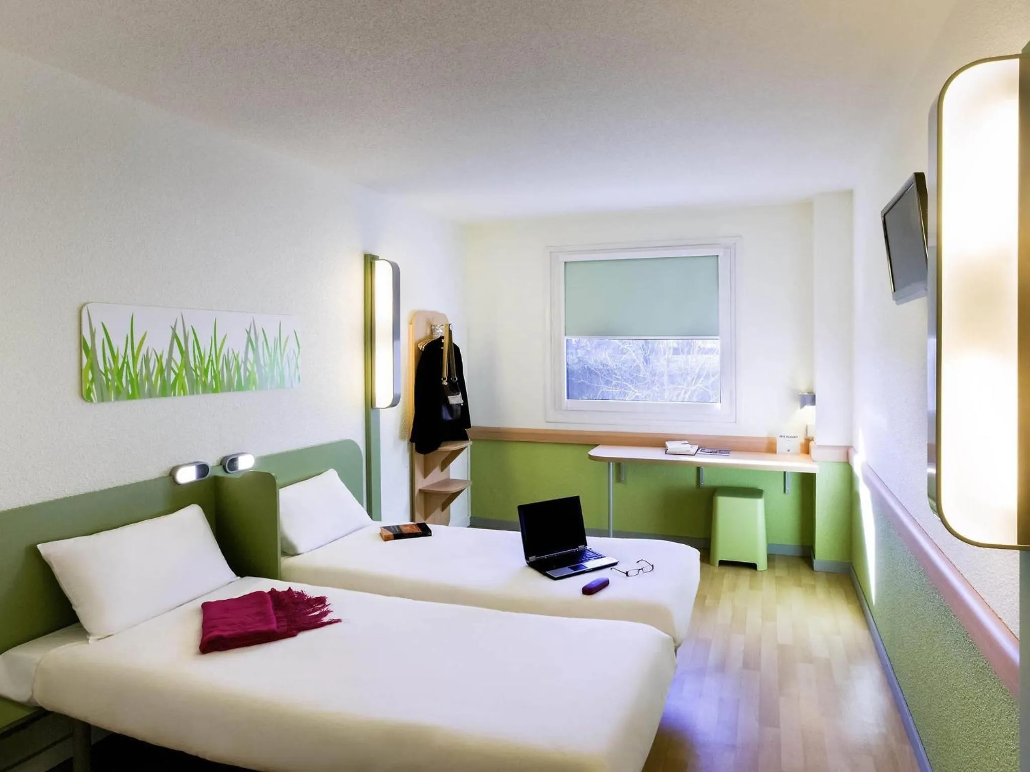 Standard Room with 2 Single Beds in Ibis Budget Madrid Alcalá de Henares La Dehesa