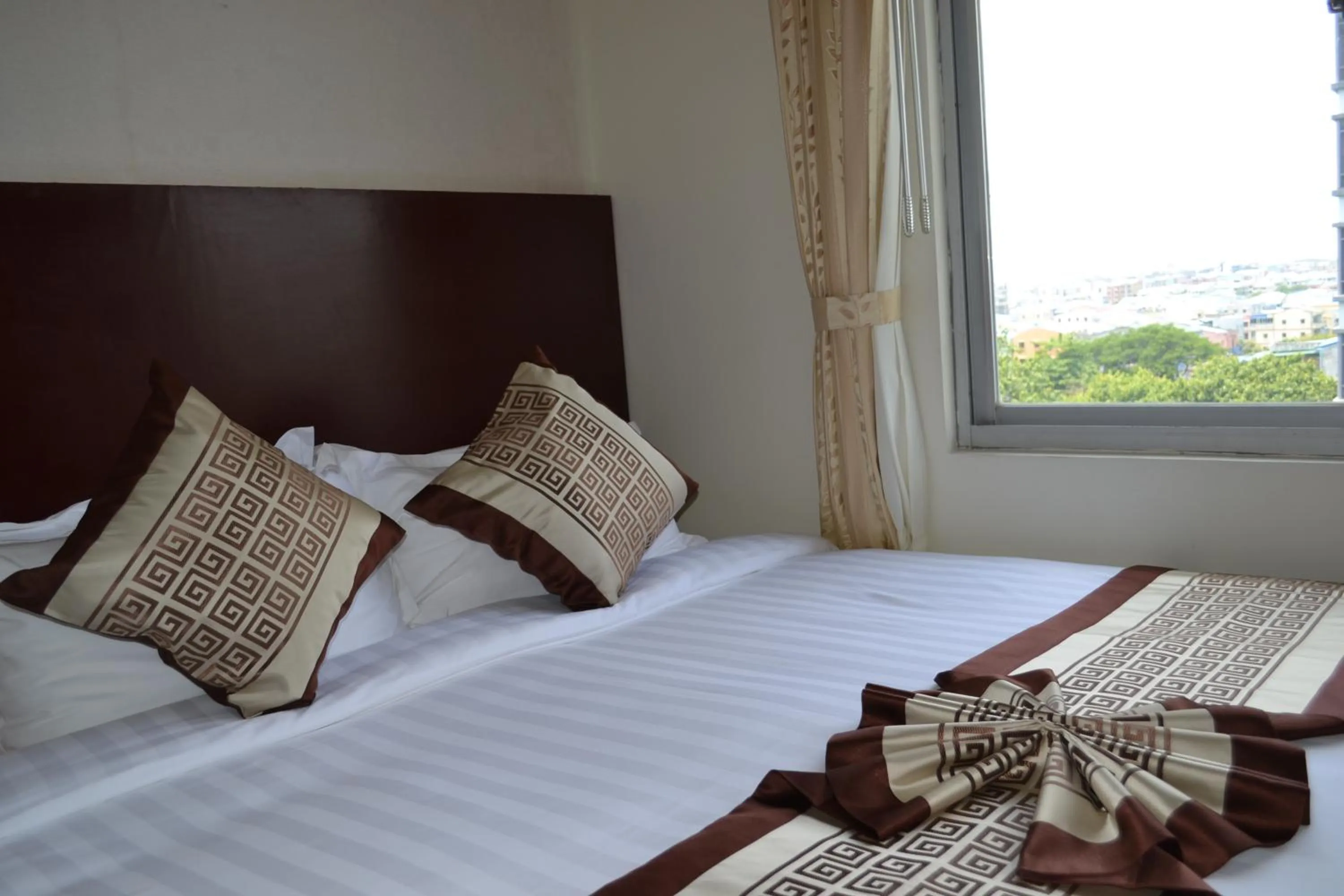 Family Room in Hotel Broadway Yangon